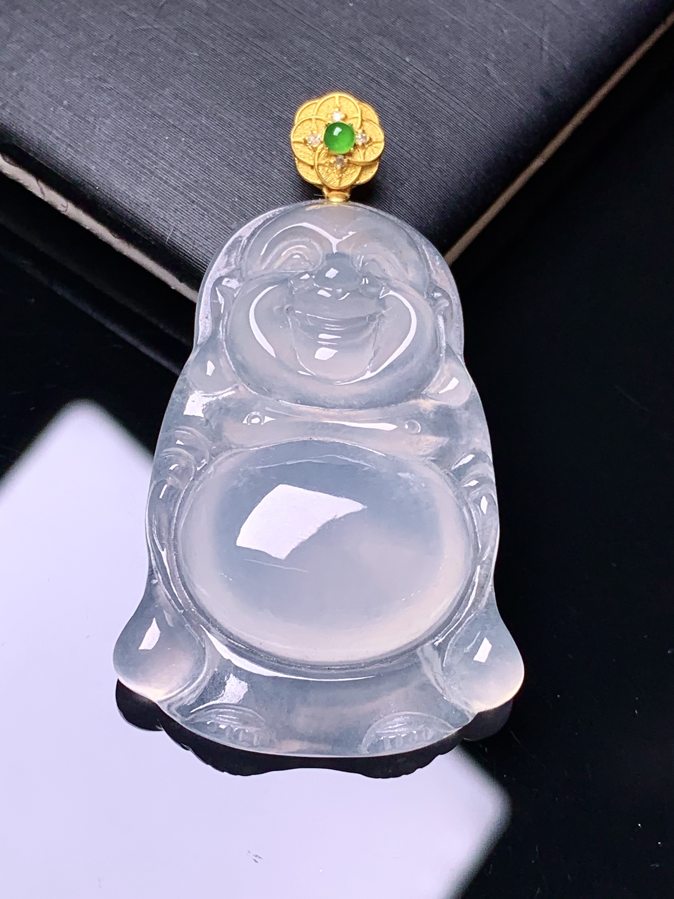 18k金镶嵌冰种佛公吊坠 玉质细腻 色泽艳丽清新 水润亮眼 整体尺寸39*22.5*6.3yz