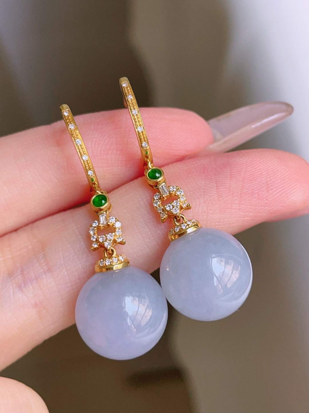 ️ 冰粉紫圆珠耳坠，色泽浓郁，种老水润，18k金镶嵌 36/12.5