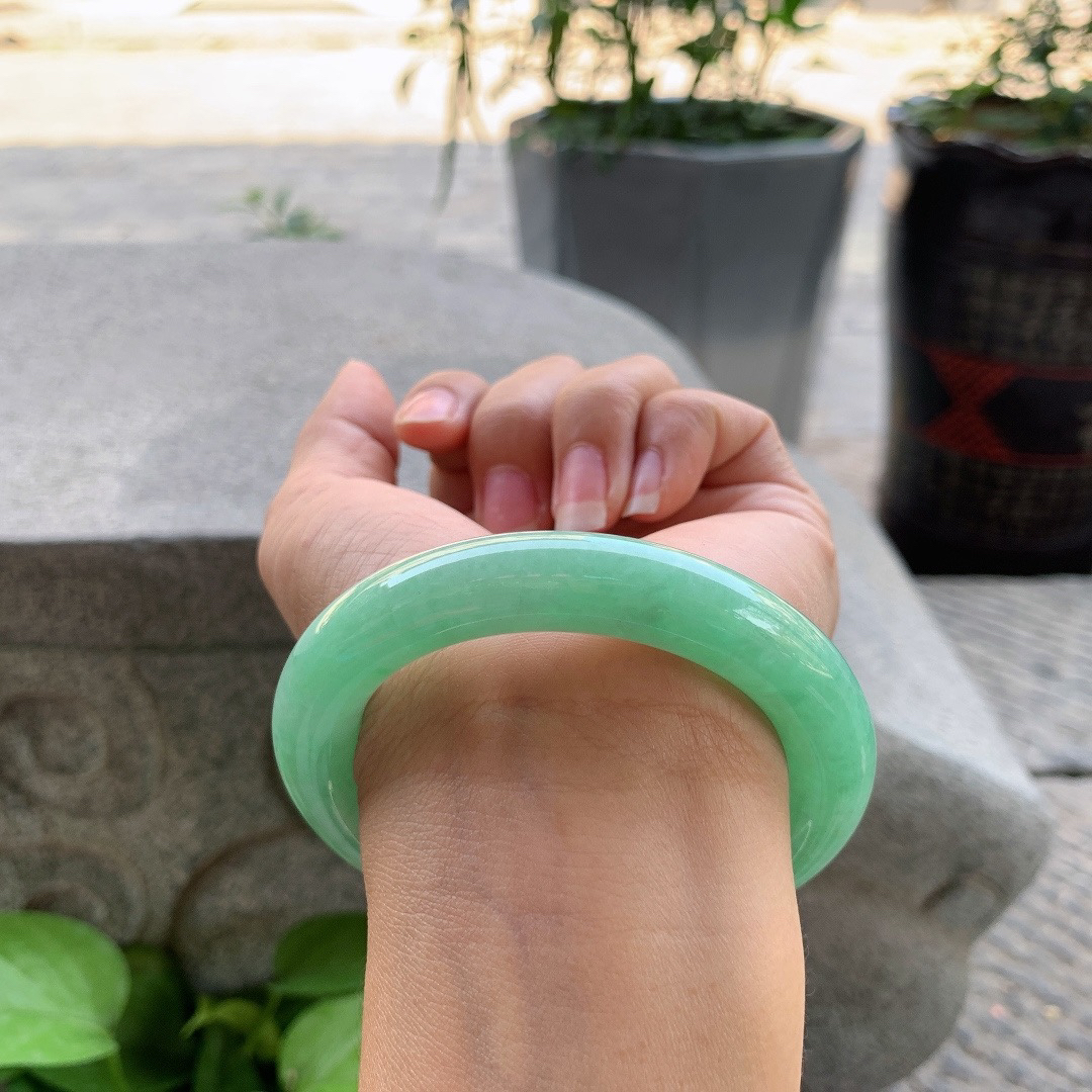 圈口 55.2-11.1【满绿圆条手镯】圆条55 56可戴