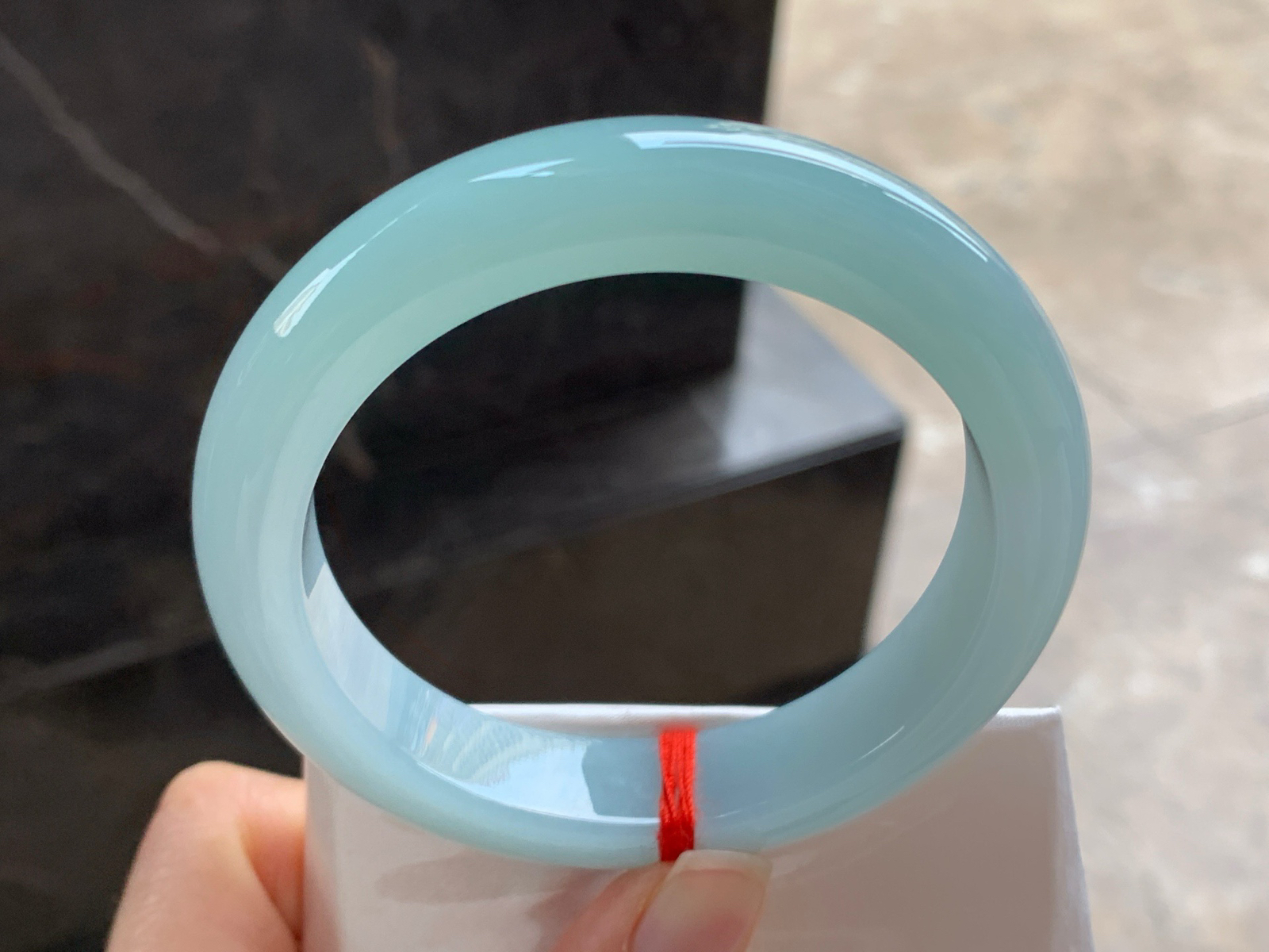 58-13-9.5

蓝底手镯^_^玉质温润 肉质细腻