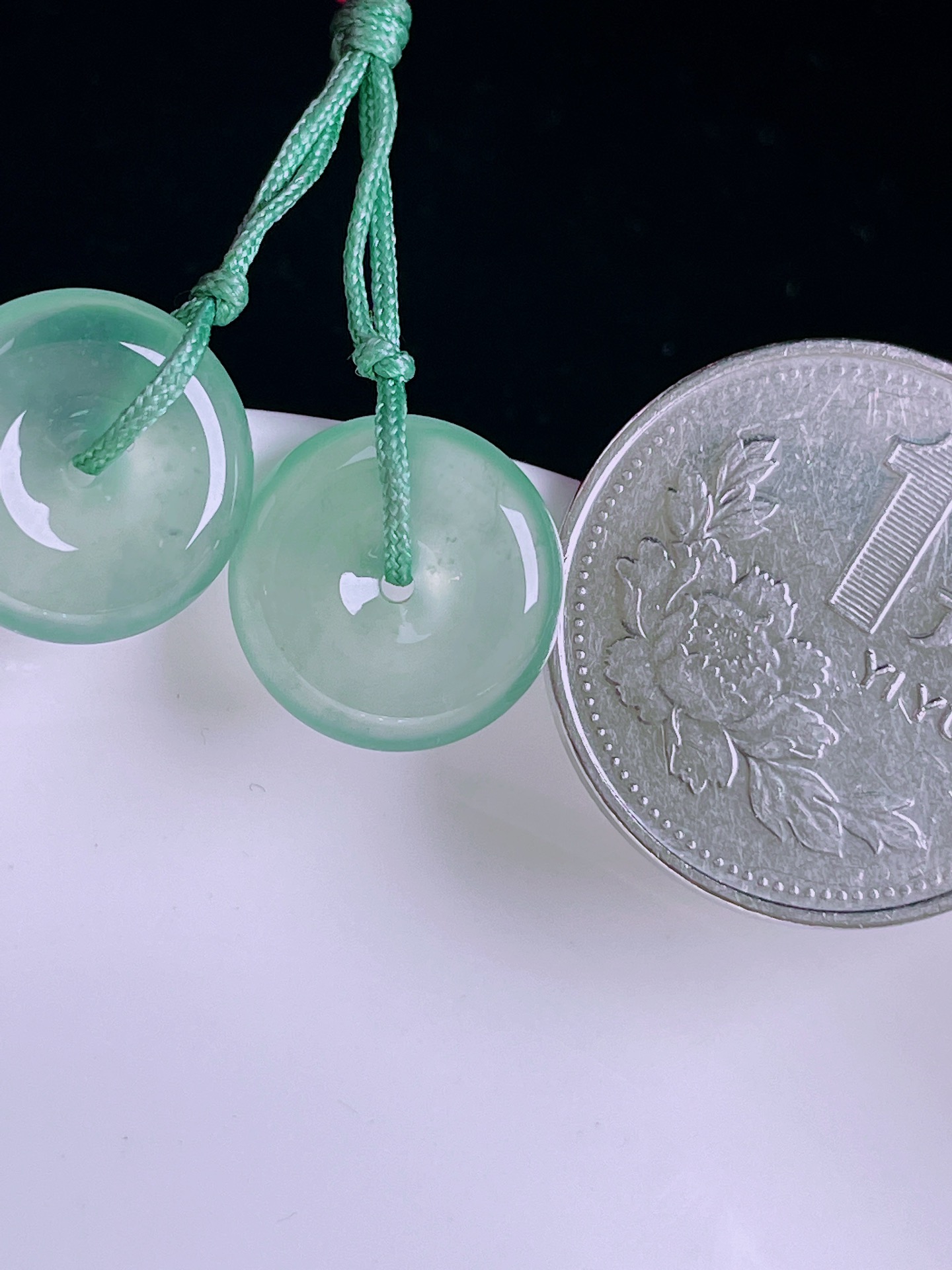 ️冰种耳坠，老种起光，细底通透，尺寸：13.7/3.7，0425