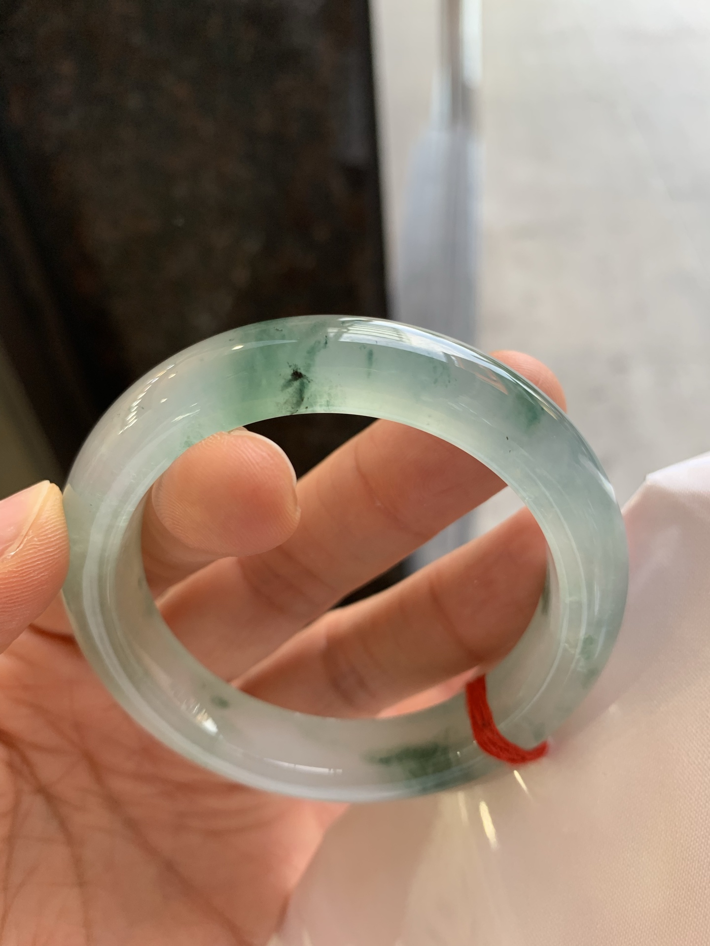 正圈冰种飘花，有纹，尺寸：52.8/12.5/9