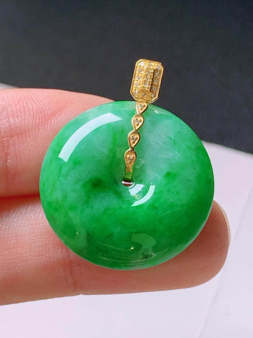 ️ 冰阳绿平安扣吊坠，无裂色阳饱满，裸石23.1-5.928.5