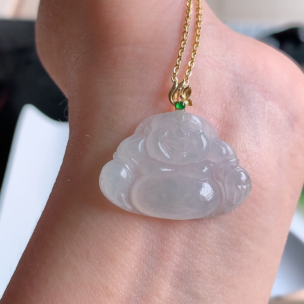 18k金扣冰润佛公翡翠吊坠，澄净美好的冰润福佛，水足丰盈，灵润、细腻，表情刻画入木三分，盈满欢喜， W357.22尺寸：20.3-29.5-5mm
