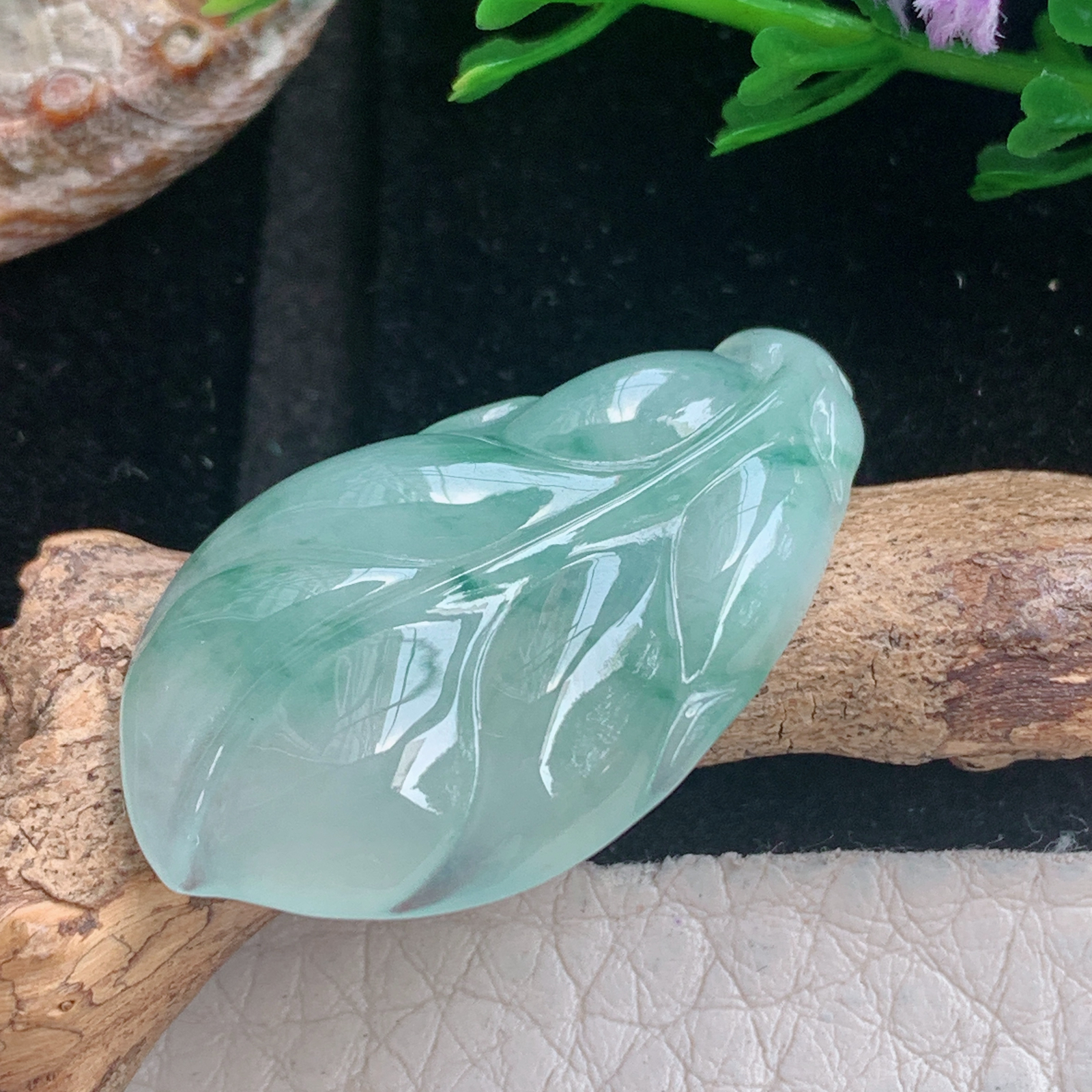 lz实拍33*19.8*4.8特色天然缅甸翡翠随形大业有成 叶子玉吊坠 玉挂件