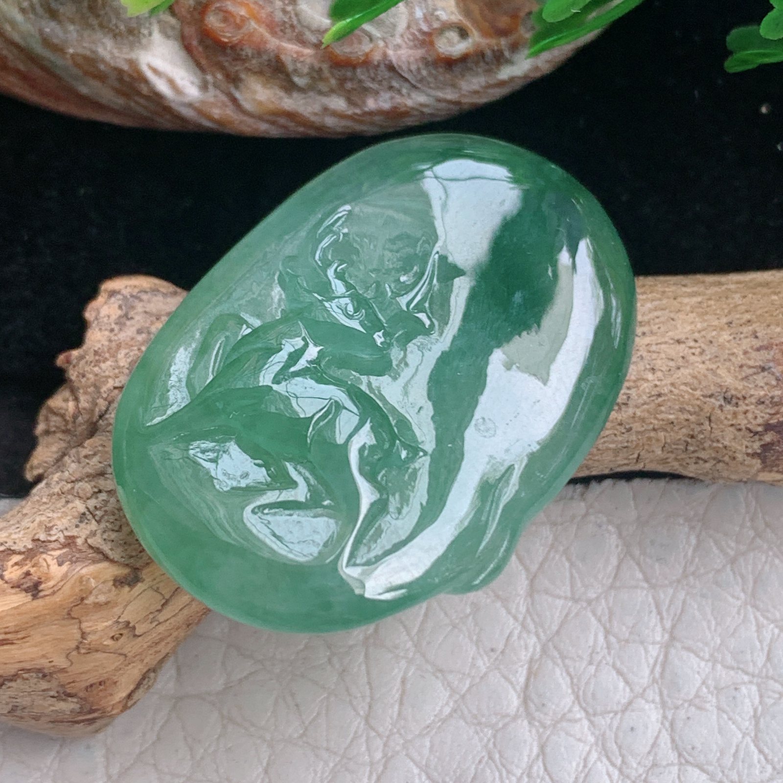 lz实拍30*21.6*6.5天然缅甸翡翠冰绿一路平安，一路顺玉吊坠 玉挂件