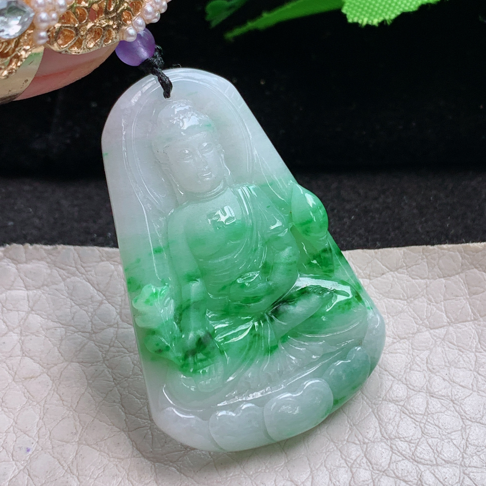t实拍42.8*29*5.7缅甸翡翠A货精雕辣阳绿阿弥陀佛玉吊坠 玉挂件
