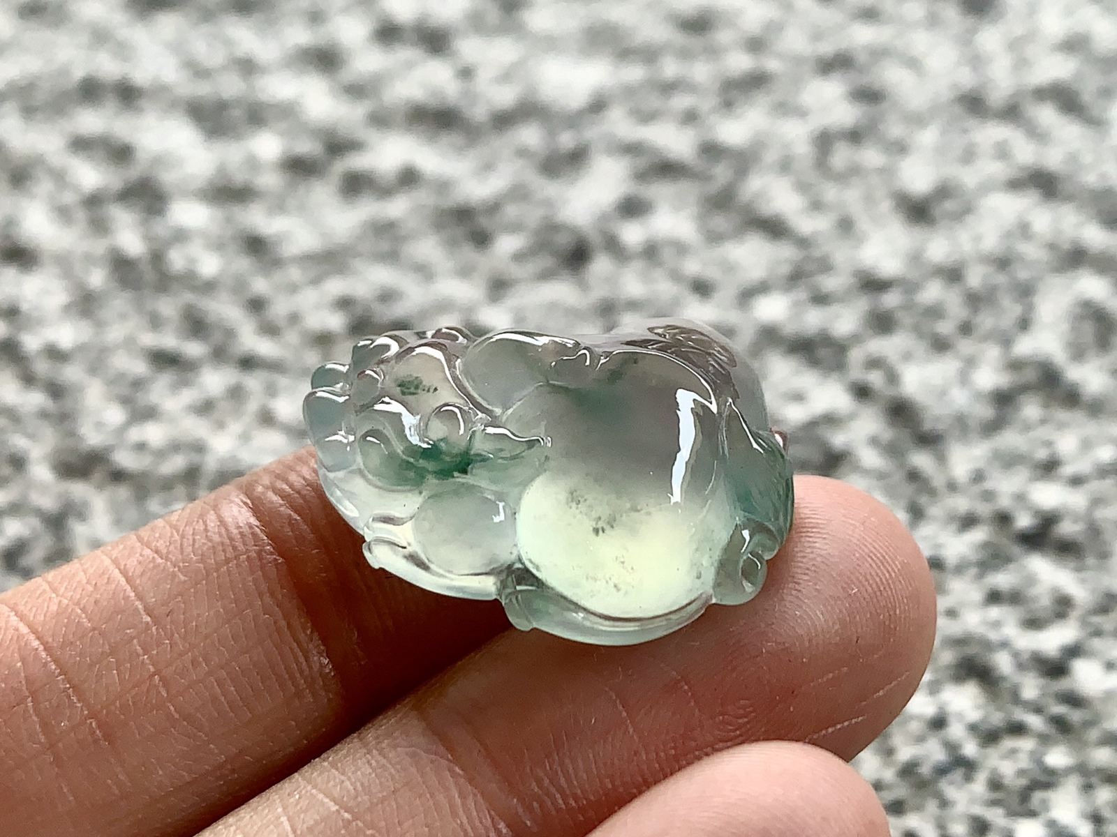 ️ 饱满的飘绿貔貅，肥嘟嘟的非常讨喜
尺寸22.2×16.8×9..