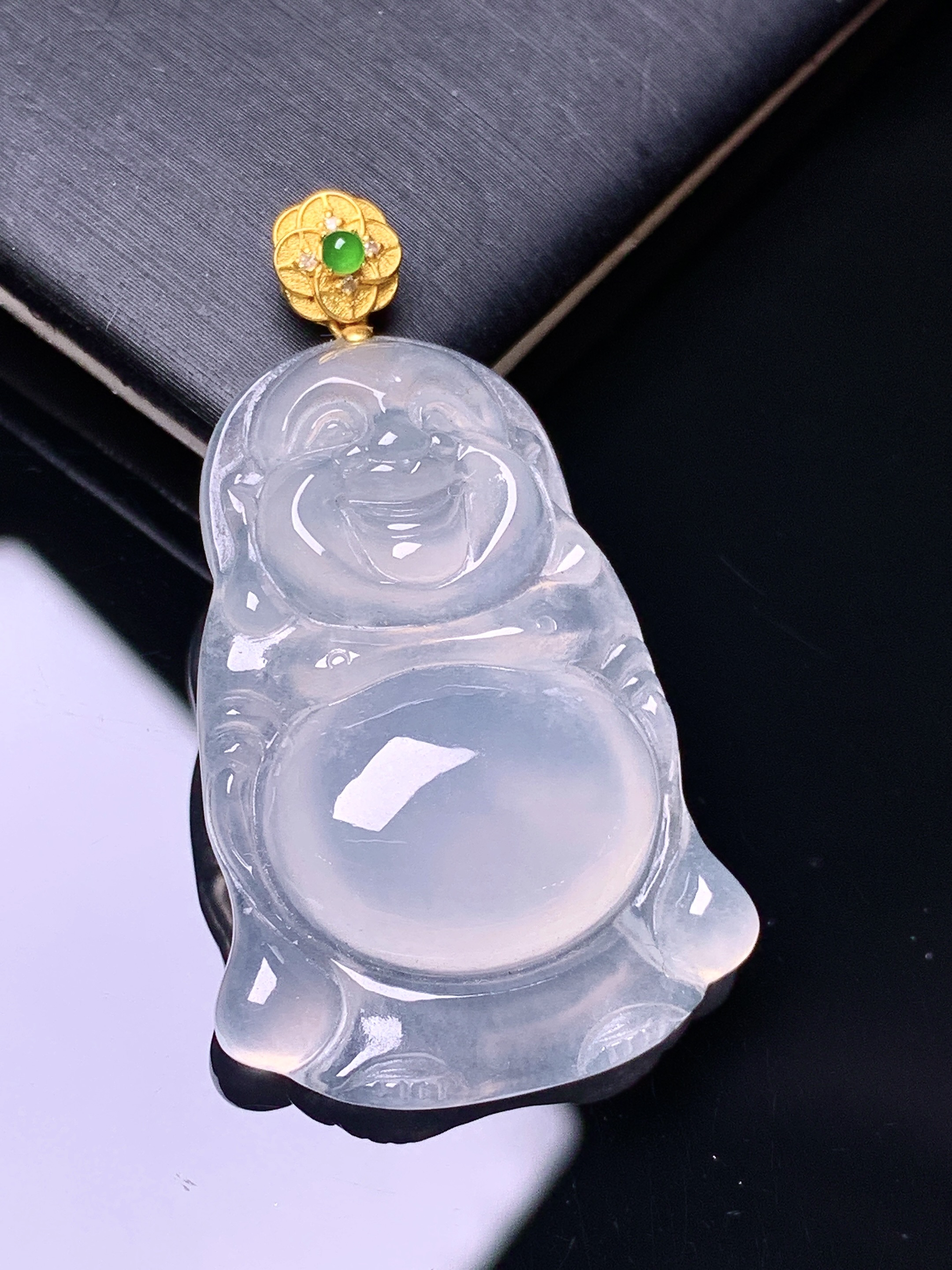 18k金镶嵌冰种佛公吊坠 玉质细腻 色泽艳丽清新 水润亮眼 整体尺寸39*22.5*6.3yz