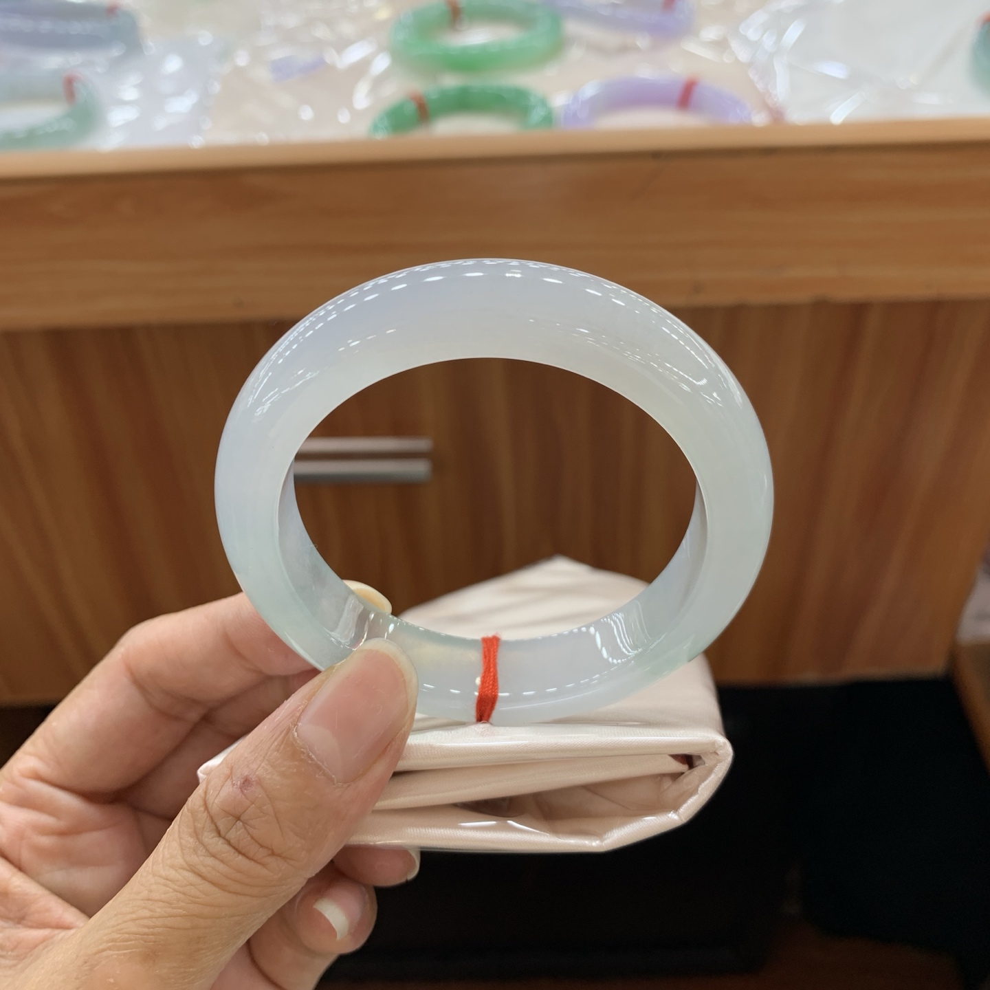 042332JM  冰飘花正圈翡翠手镯  54.5-12.7-9.2，编号042332JM