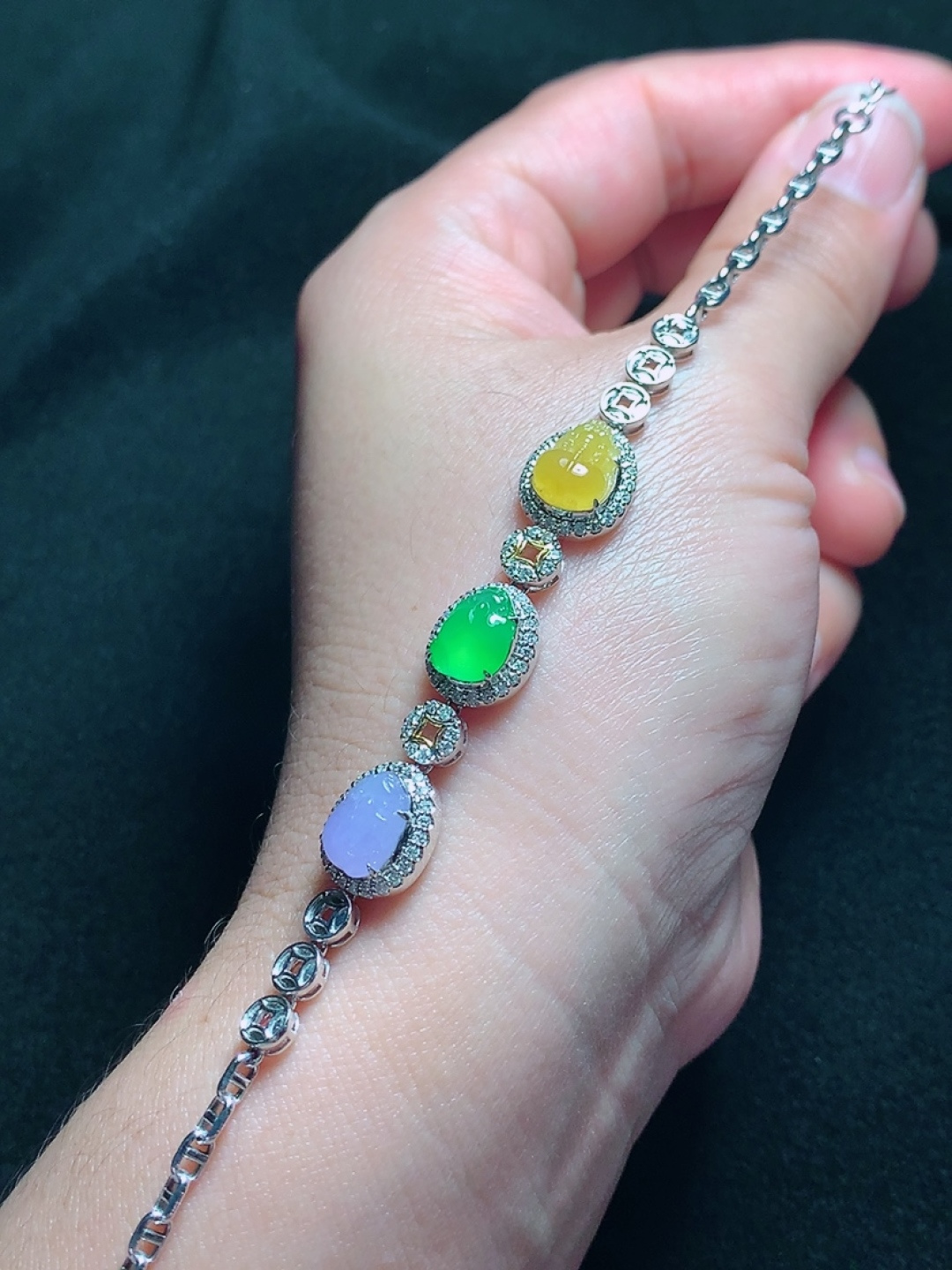 ️18k金镶嵌冰种三彩貔貅手链，种老水头好，又冰又润，饱满：11.4/9.7/5.6mm裸石：8.