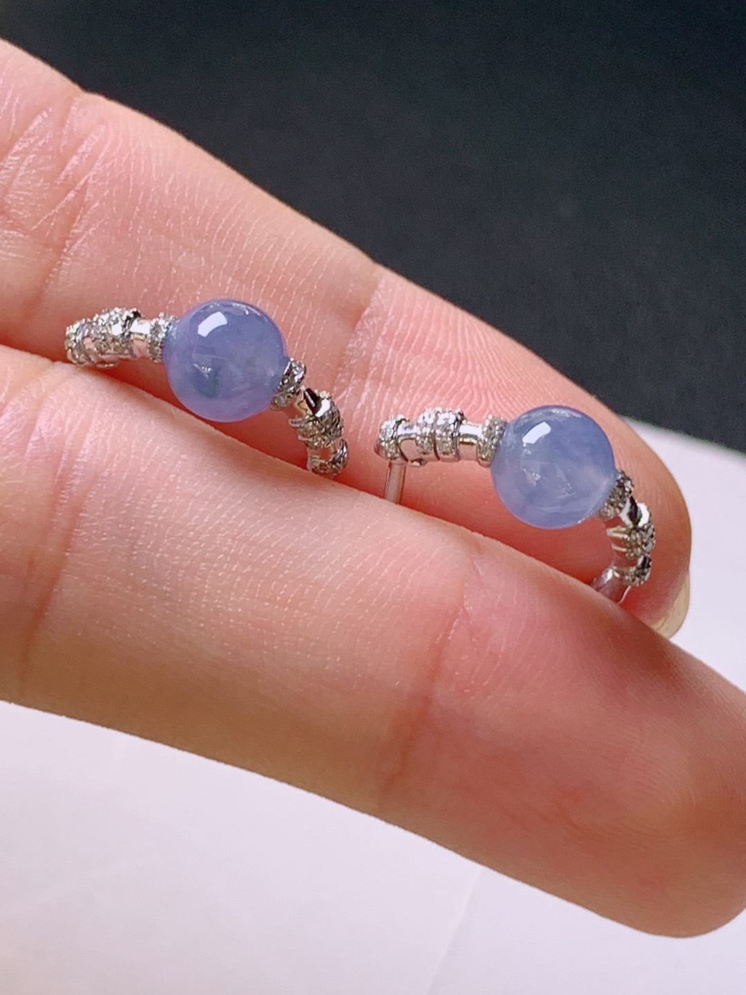 ️ 飘花珠珠耳扣，色正圆润，裸石6.1