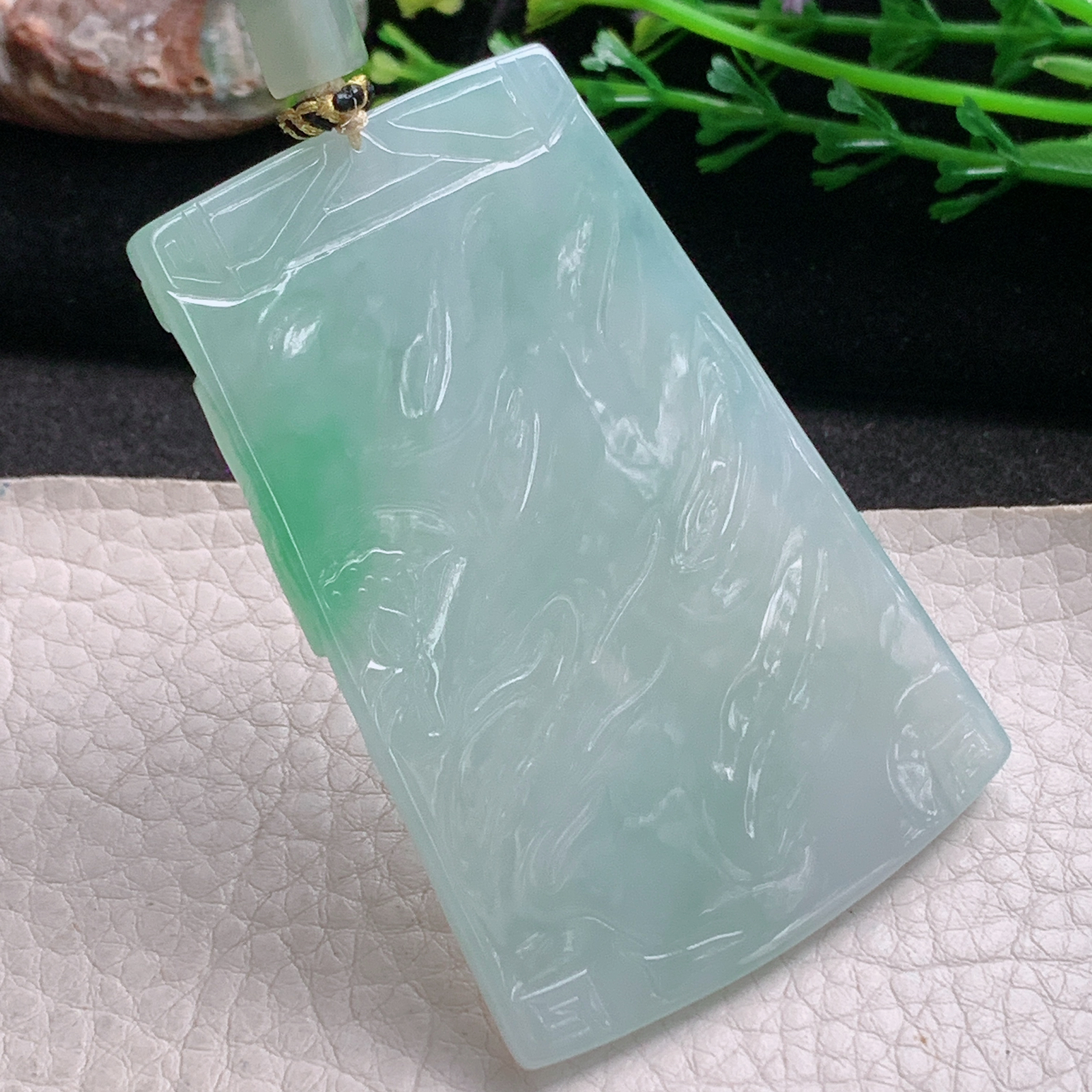 yl实拍65.8*44.8*5.6缅甸翡翠冰飘绿观音菩萨吊坠