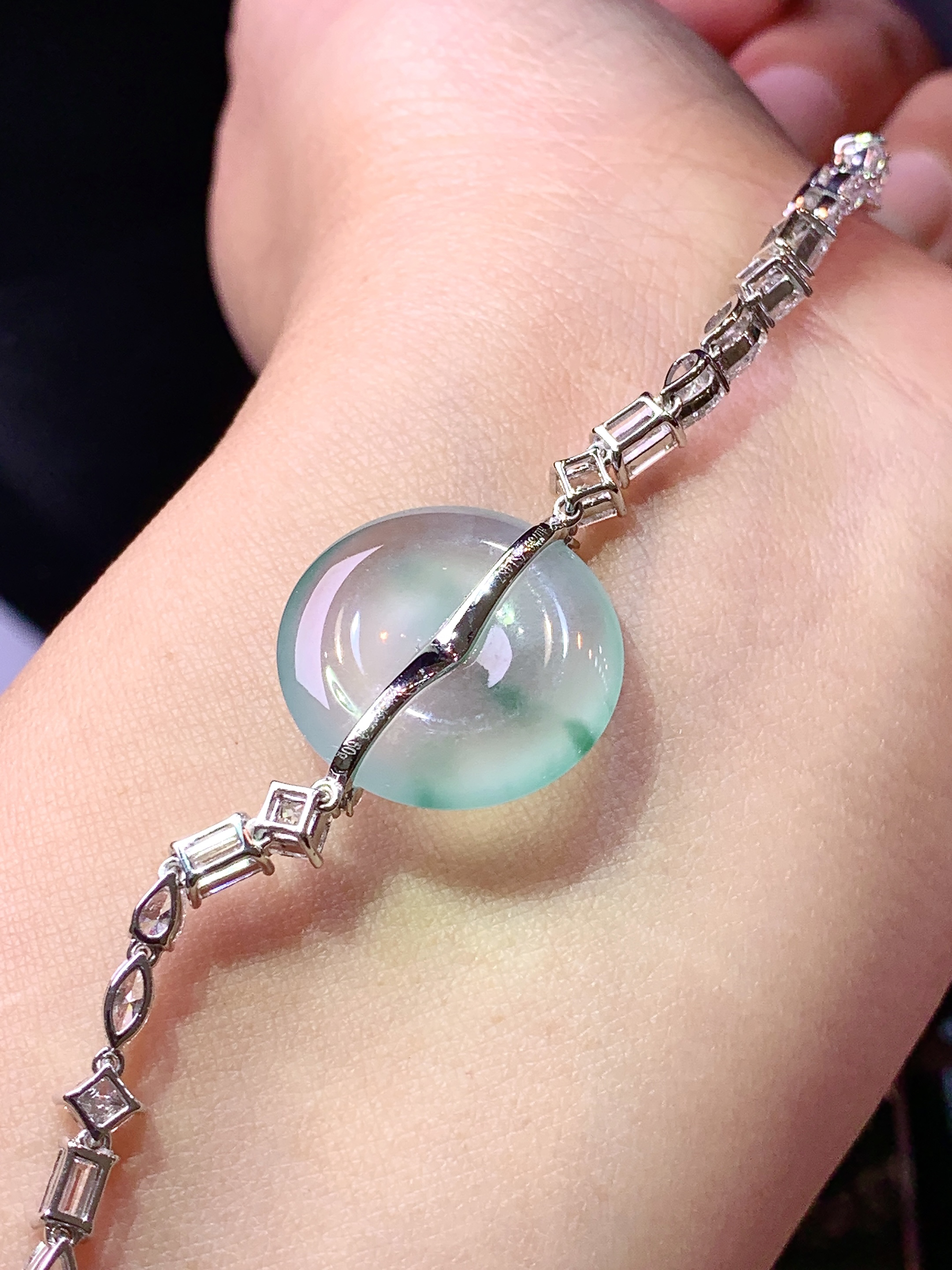 18k金培育钻镶嵌冰种飘花平安扣手链 玉质细腻 色泽艳丽清新 水润亮眼 整体尺寸160*19*3.6m5