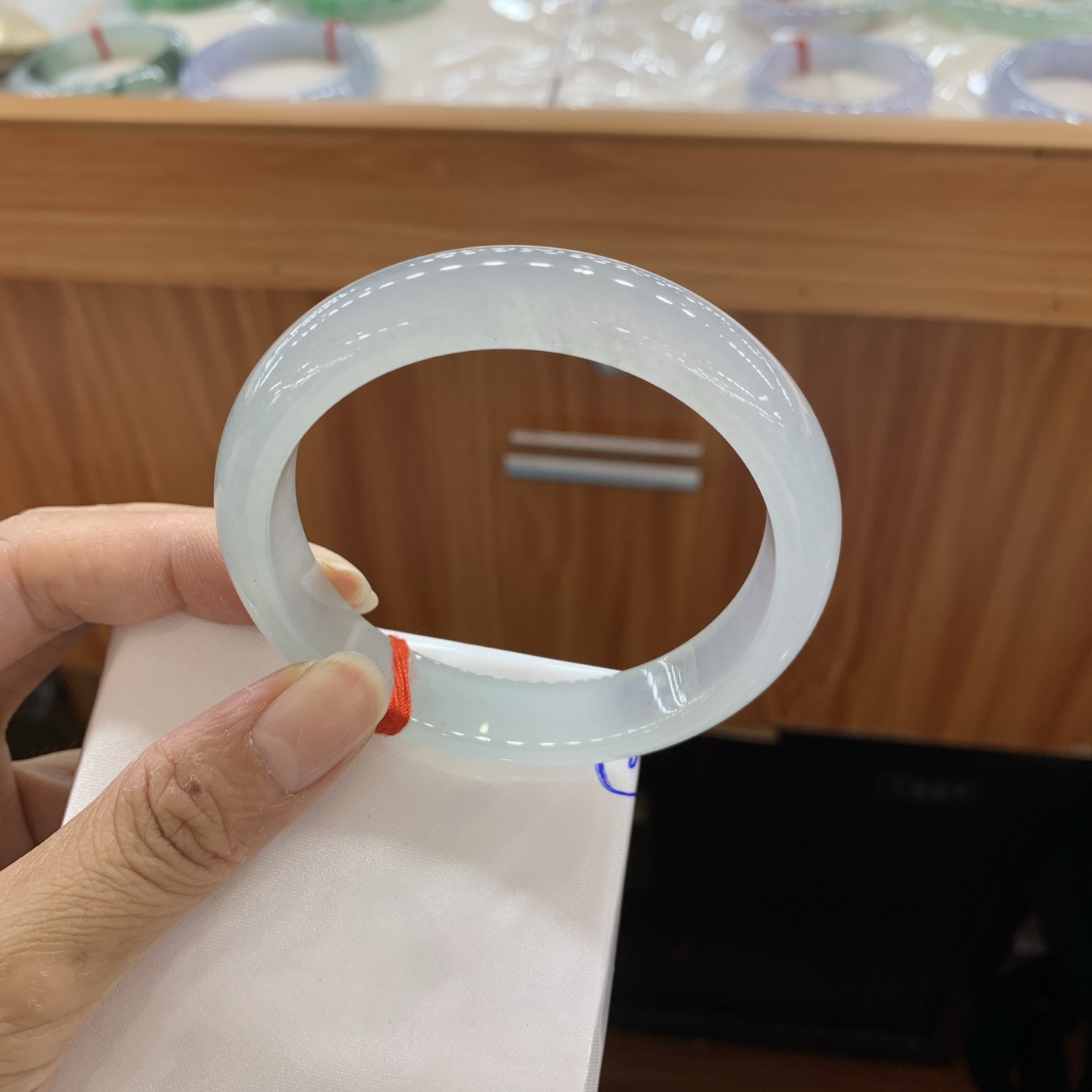 042436LS，冰底色正圈翡翠手镯，59/13/8