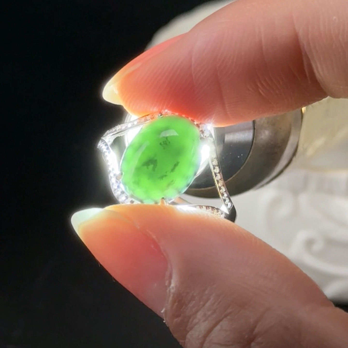 精品18k墨翠蛋面女戒 种好色正 黑度极好 打灯通透 油性十足 尺寸11.6