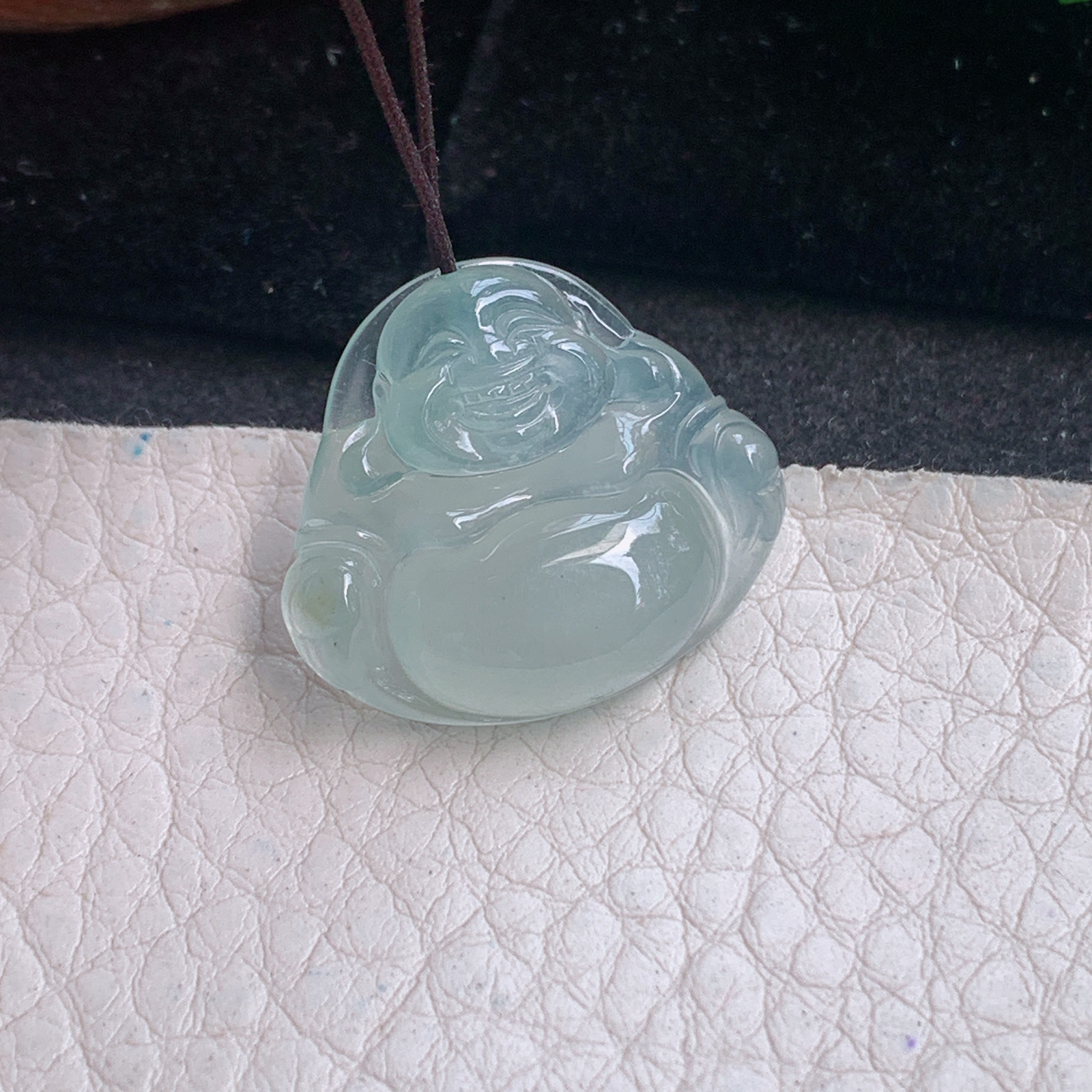 lz实拍20.8*23.7*5.3天然缅甸翡翠浅绿冰种佛公大肚佛玉吊坠 玉挂件