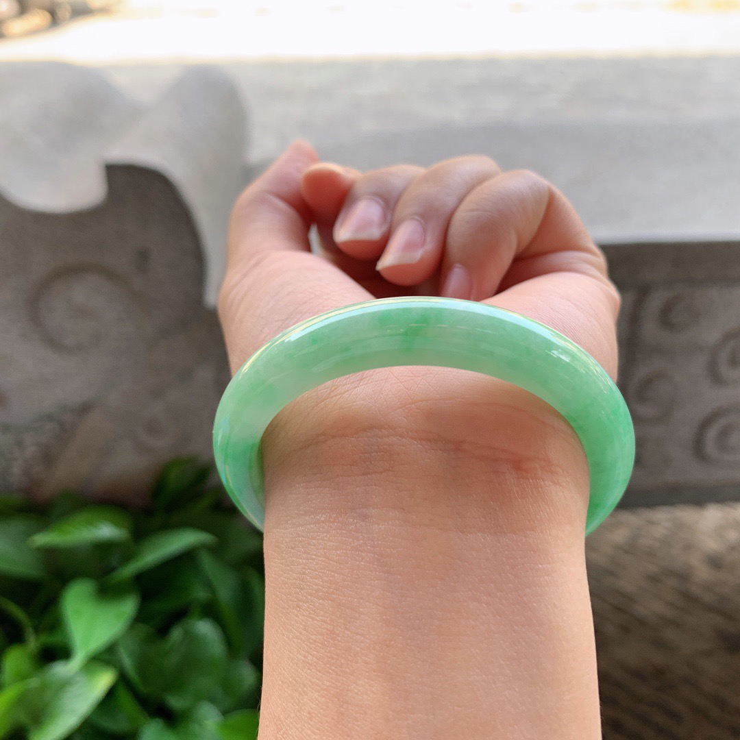小圈口 52-9-7.3【豆绿正圈手镯】正圈52 53可戴