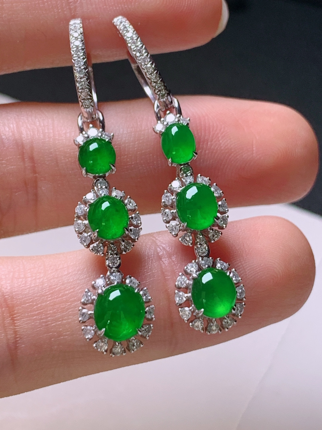 ️ 冰阳绿旦面耳坠，无裂色阳莹润，裸石5.6/5.1/2.5