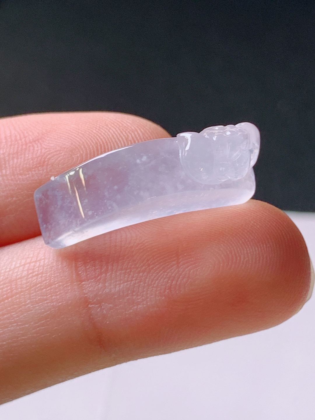 冰种马鞍形手牌，无裂通透水润，裸石23.5/6.2/8.8