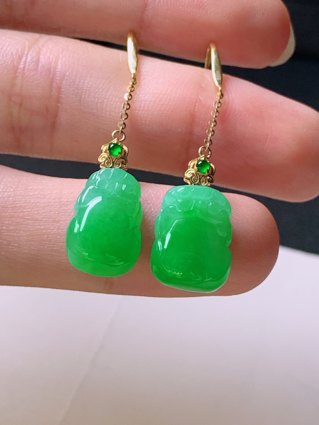 ️ 冰阳绿貔貅耳坠，无裂色阳饱满，裸石12.6-9.8-7.4
