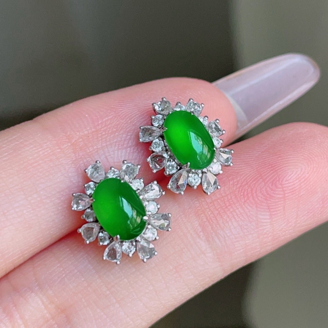 ️ 蛋面耳钉，种老水润，18k金镶嵌，裸石 12.7/4.8