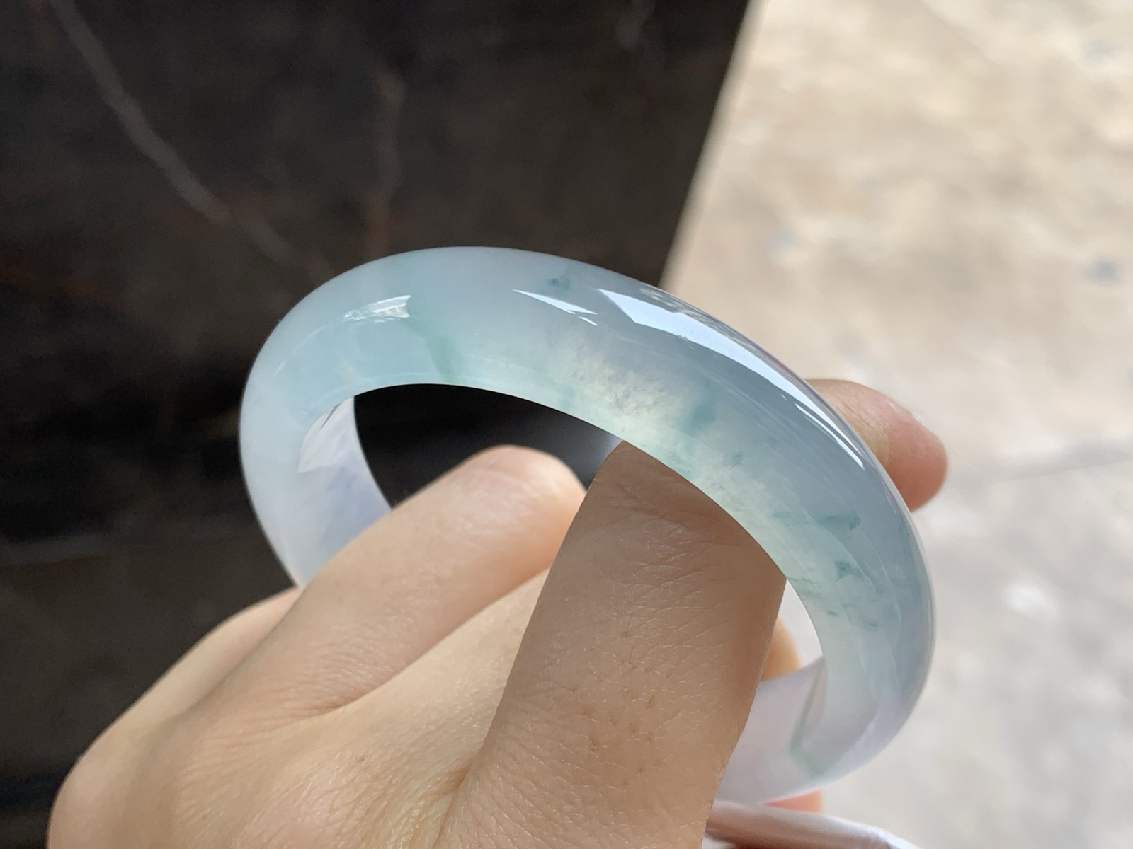 50.5-12.5-7.8

冰种飘花小圈口手镯^_^冰味十足～精品小圈口