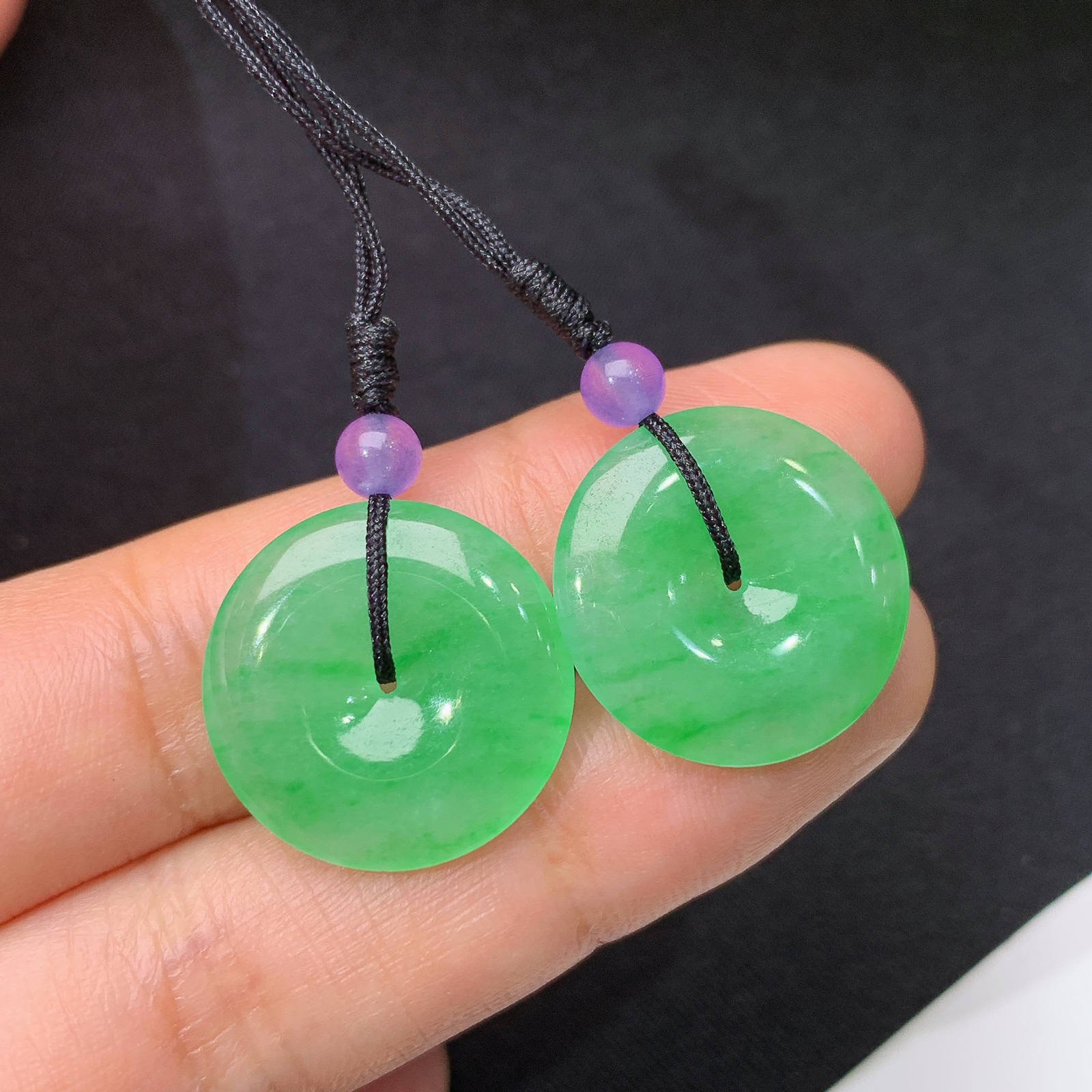 冰阳绿平安扣一对，镶嵌佳品，冰润细腻，色甜，种水足，Ht 尺寸18.3*3