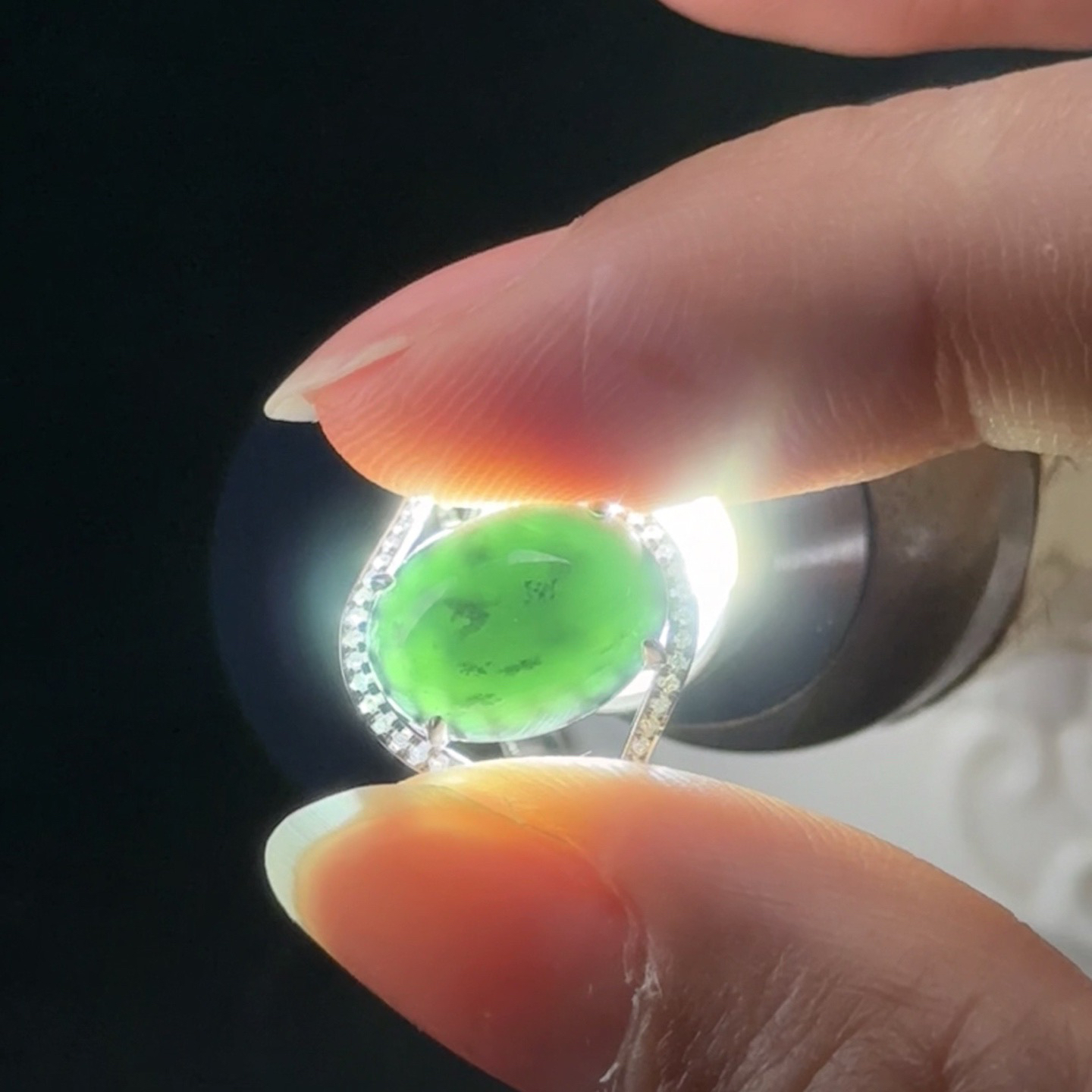 精品18k墨翠蛋面女戒 种好色正 黑度极好 打灯通透 油性十足 尺寸11.6