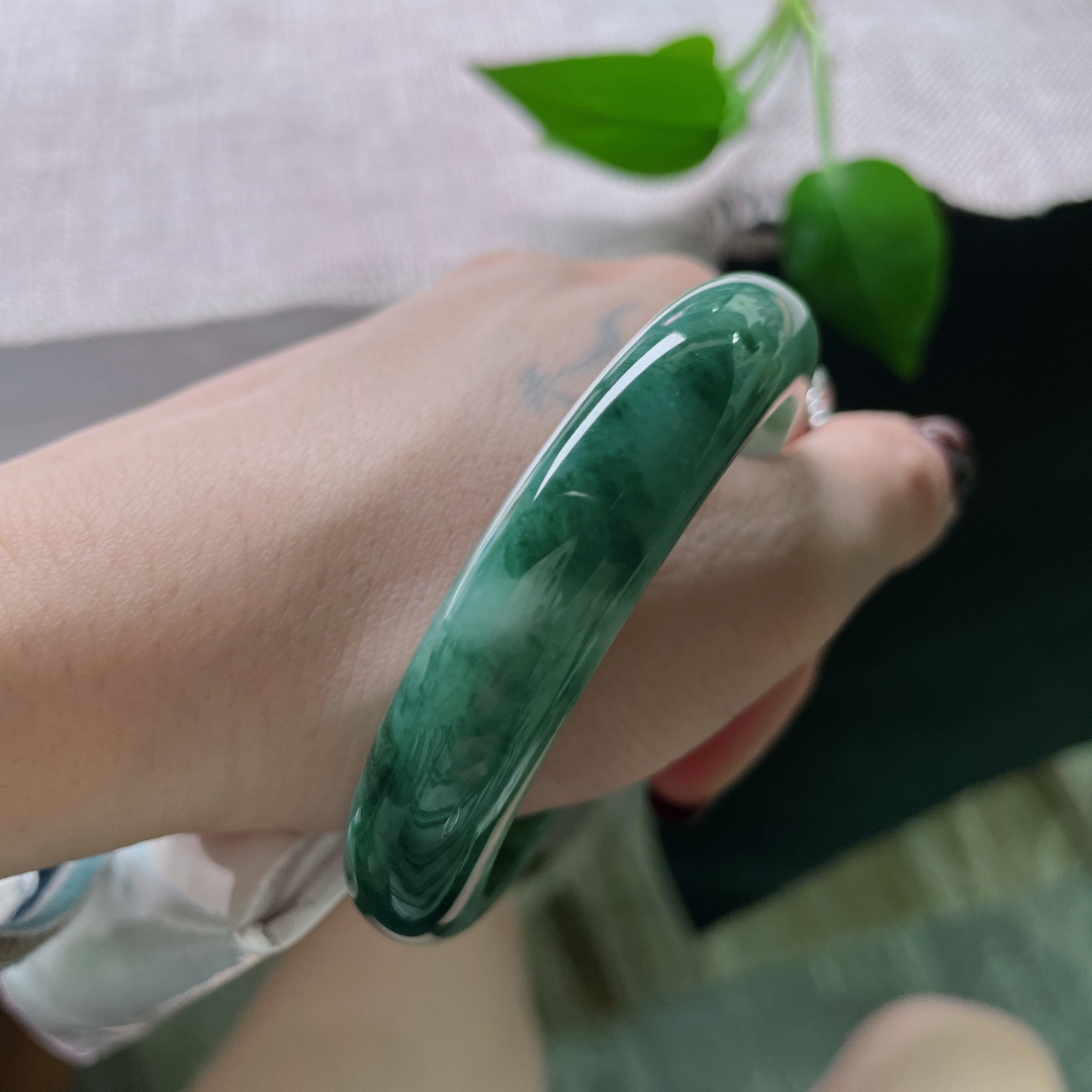 54.9/12.2/8.4飘花正圈，水润细腻，婉间风华，贵气，无裂，ss51346a