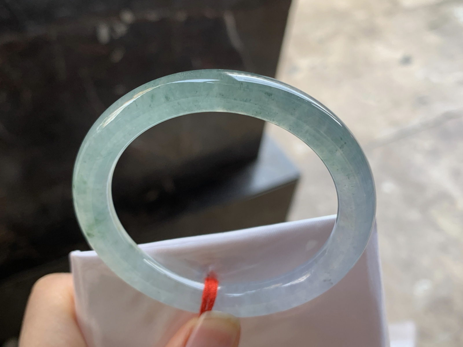 50.5-8.3

冰蓝圆条手镯^_^冰透