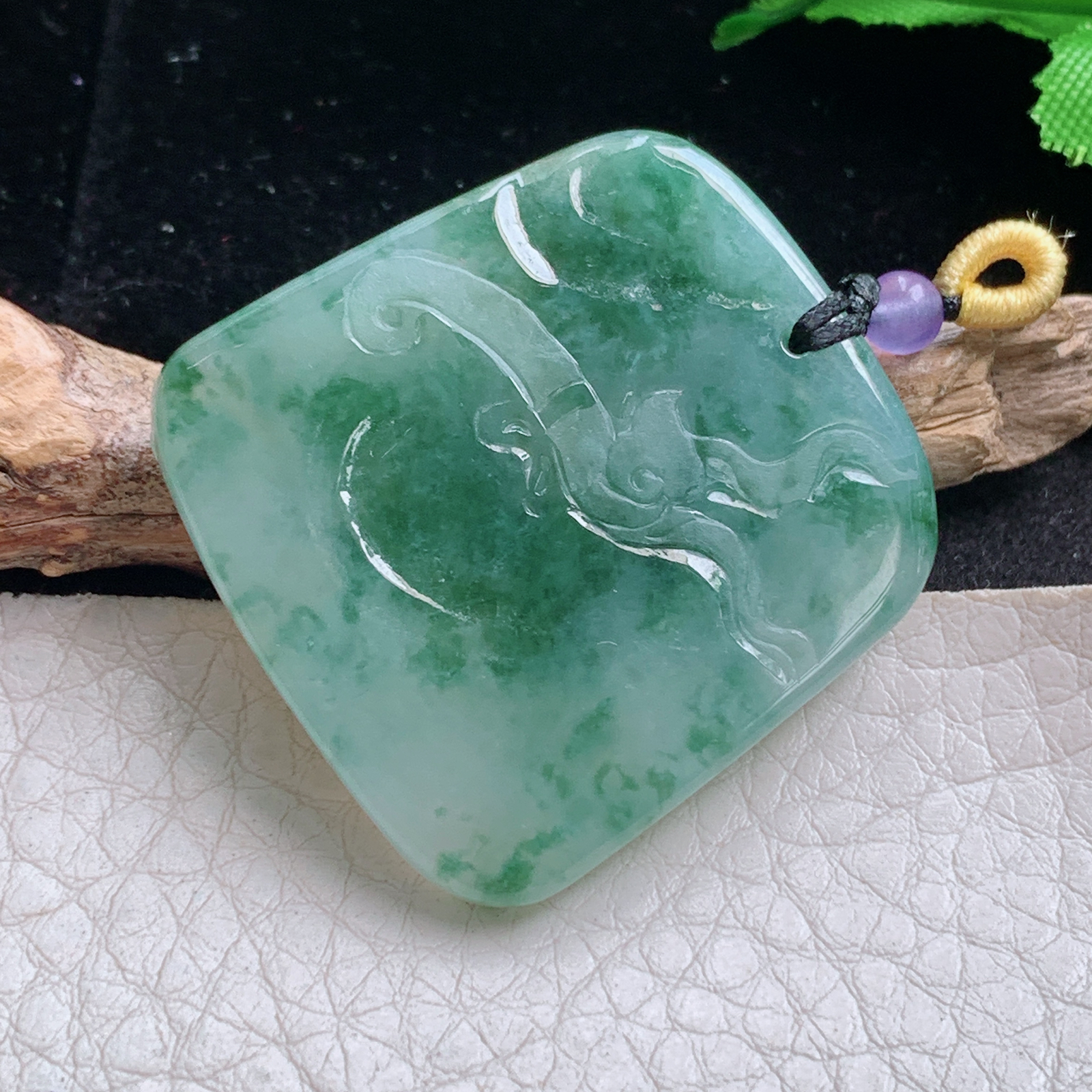 实拍t35*33*7.3缅甸翡翠A货精雕冰飘花立体麒麟 瑞兽麒麟玉吊坠 玉挂件