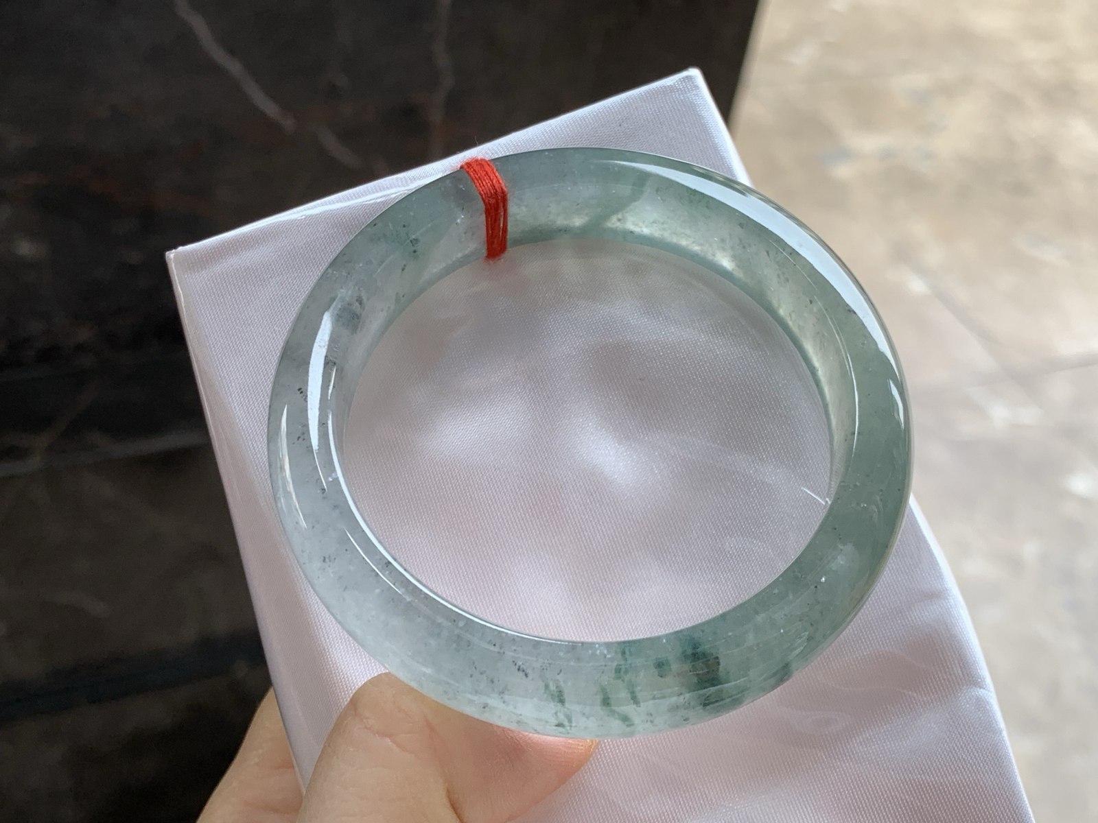 57.5-12.8-8.3

冰种飘花手镯^_^冰味十足～特色料子