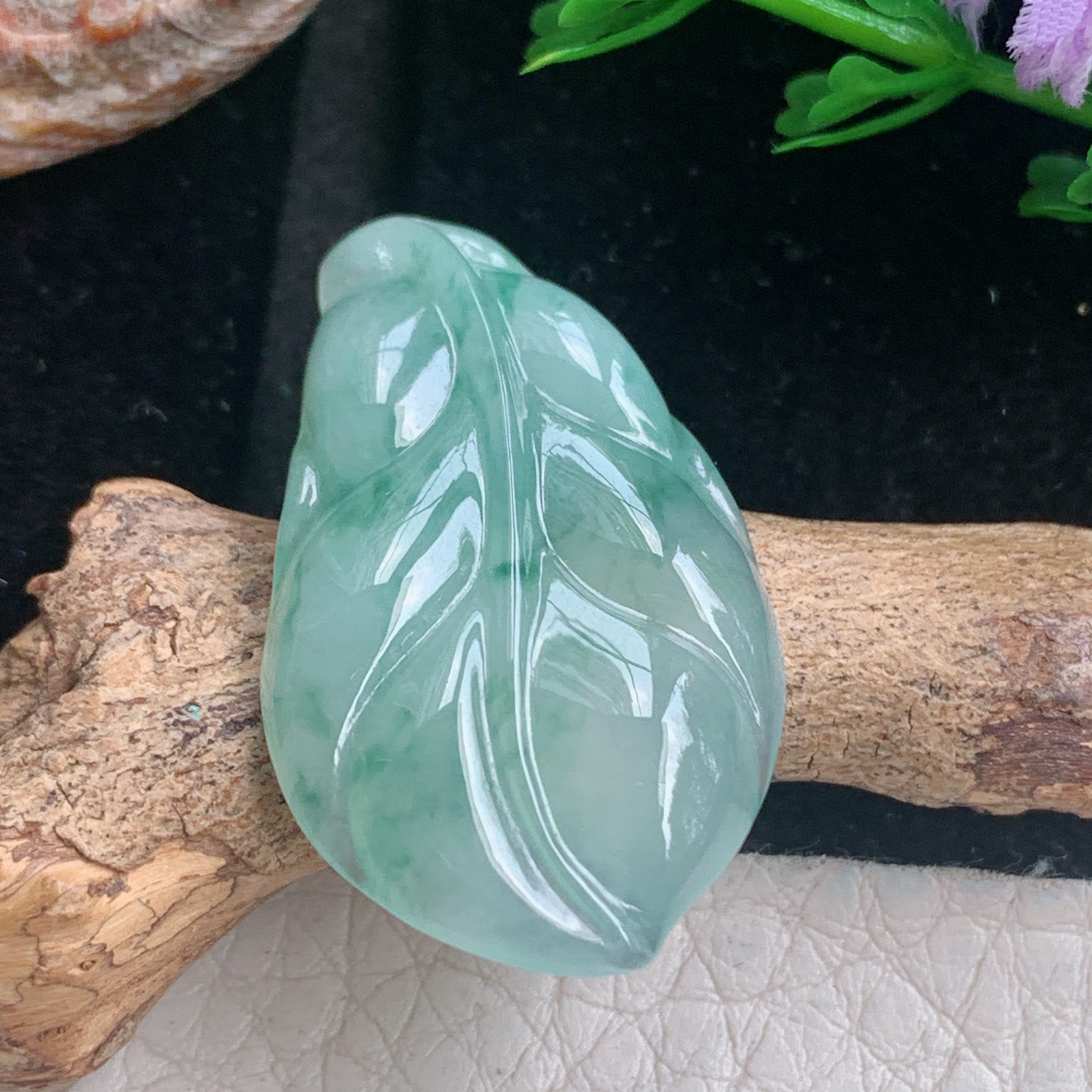 lz实拍33*19.8*4.8特色天然缅甸翡翠随形大业有成 叶子玉吊坠 玉挂件