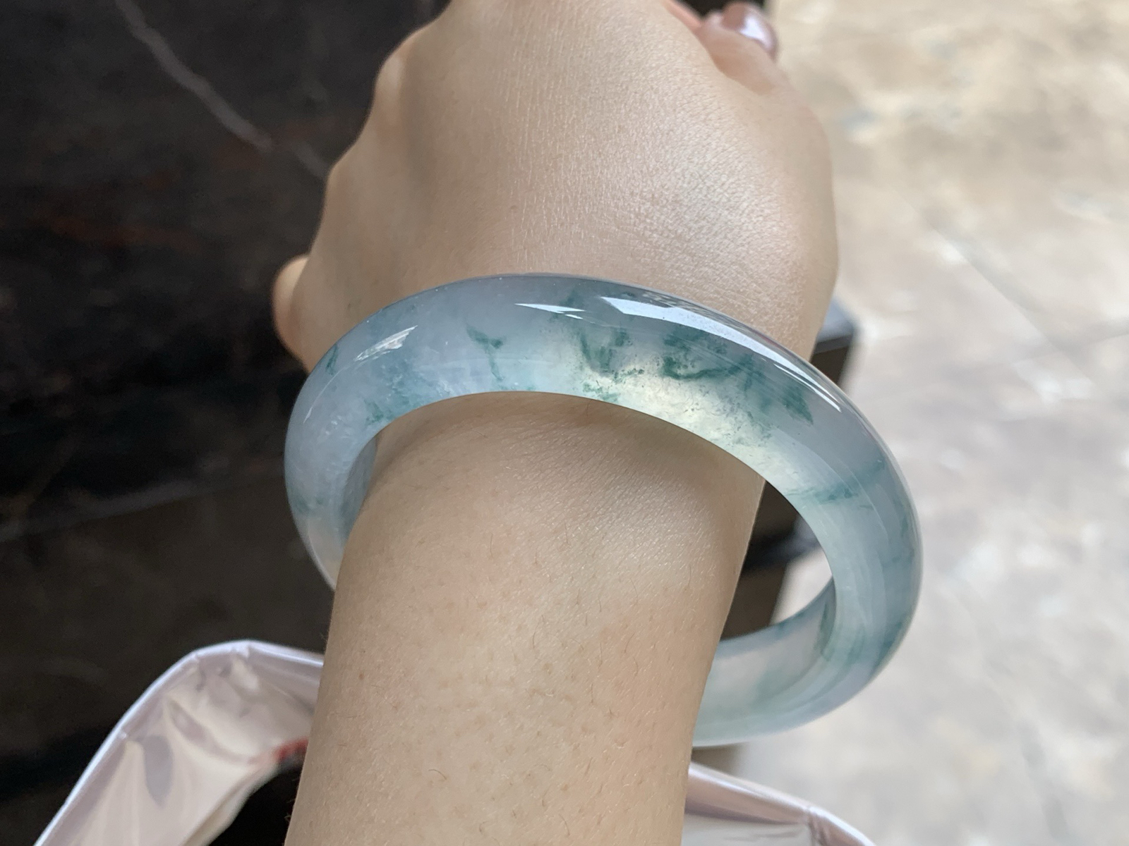 55-12.4-8.6

冰种飘花手镯^_^冰味十足～飘花灵动飘逸