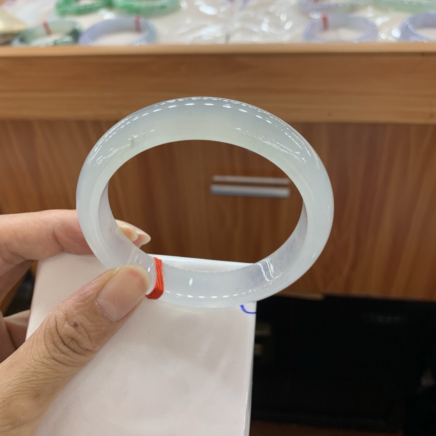 042436LS，冰底色正圈翡翠手镯，59/13/8