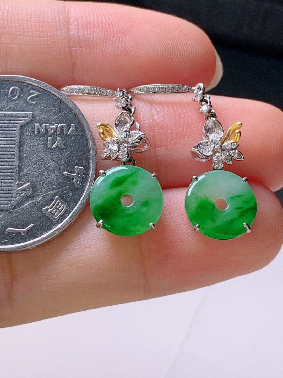 ️ 冰种绿甜甜圈耳坠，无裂色好，飘绿灵动，裸石9.6/1.7