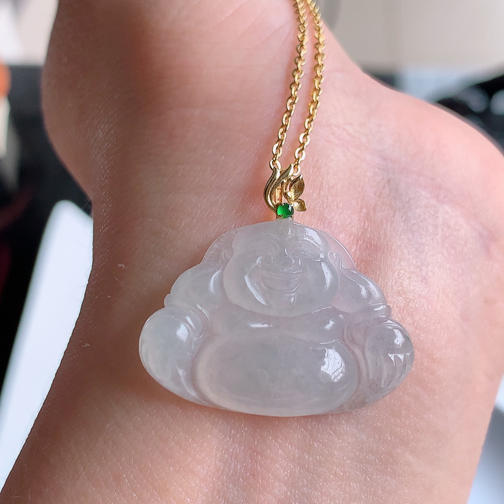 18k金扣冰润佛公翡翠吊坠，澄净美好的冰润福佛，水足丰盈，灵润、细腻，表情刻画入木三分，盈满欢喜， W357.22尺寸：20.3-29.5-5mm