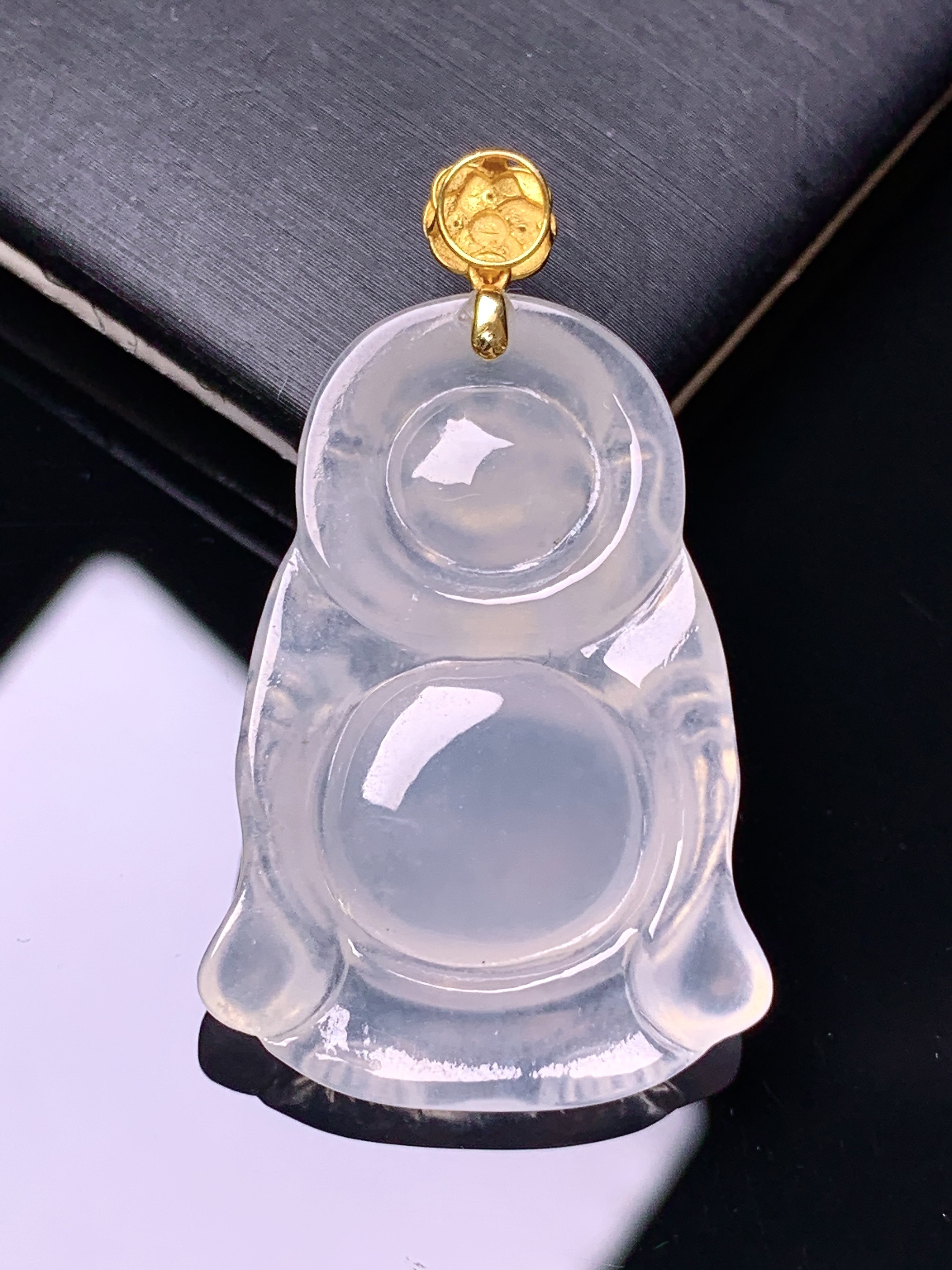 18k金镶嵌冰种佛公吊坠 玉质细腻 色泽艳丽清新 水润亮眼 整体尺寸39*22.5*6.3yz