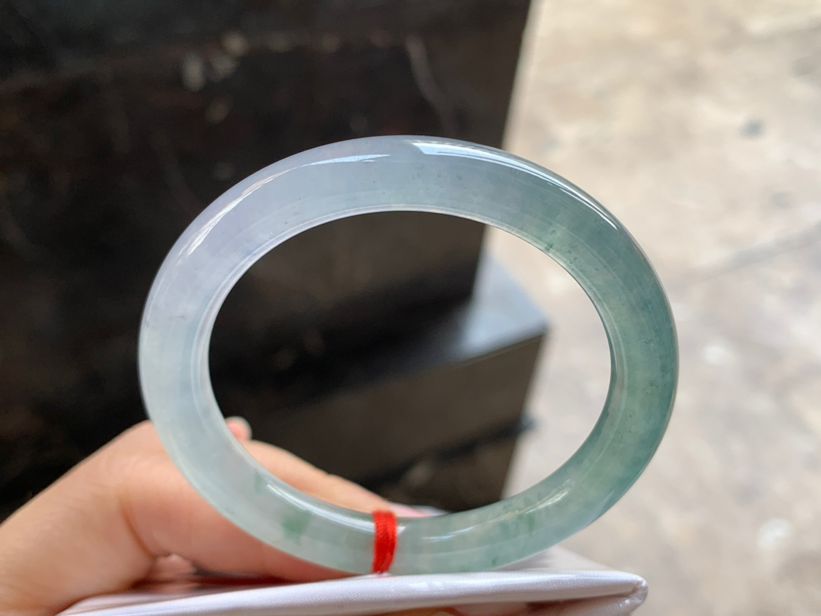 50.5-8.3

冰蓝圆条手镯^_^冰透