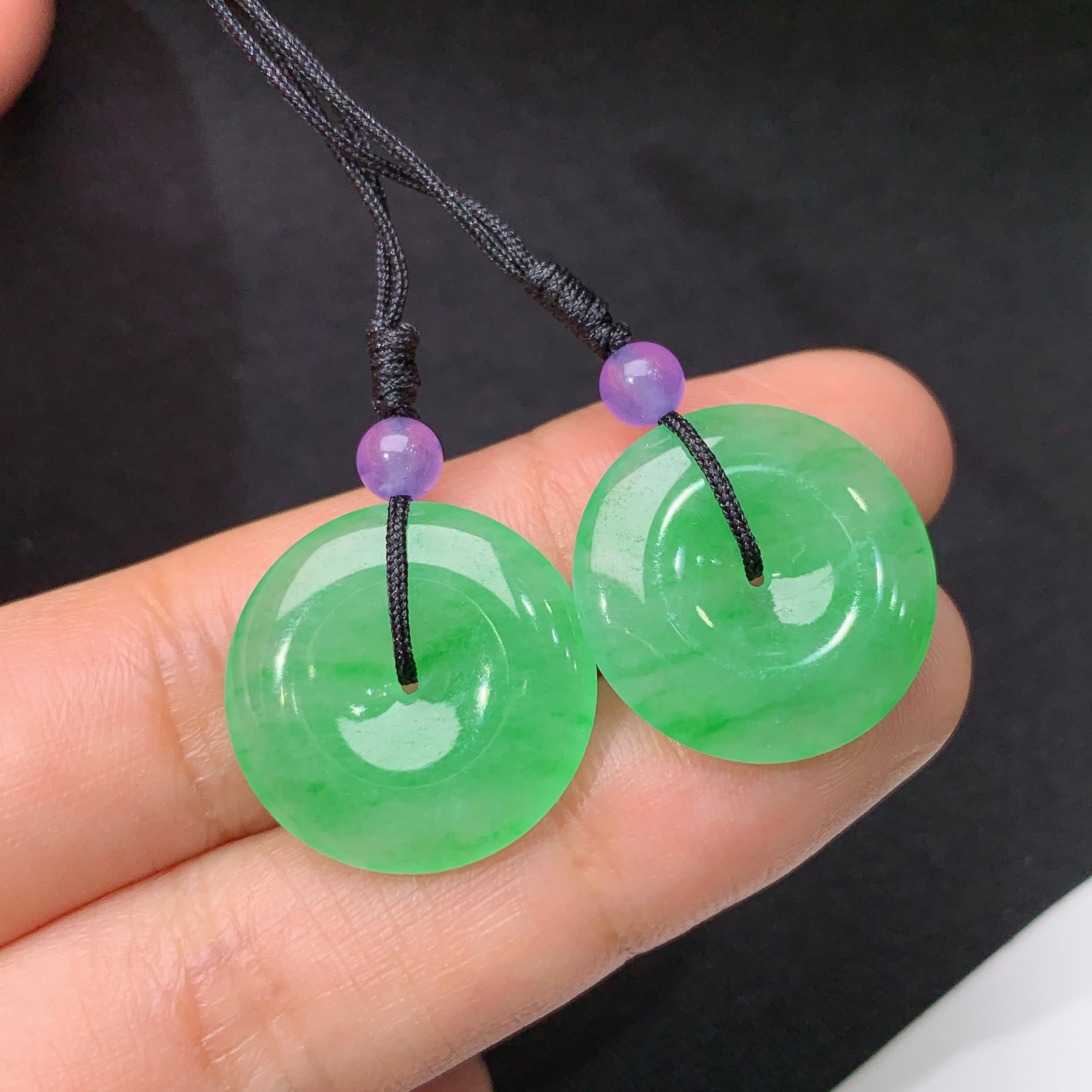 冰阳绿平安扣一对，镶嵌佳品，冰润细腻，色甜，种水足，Ht 尺寸18.3*3