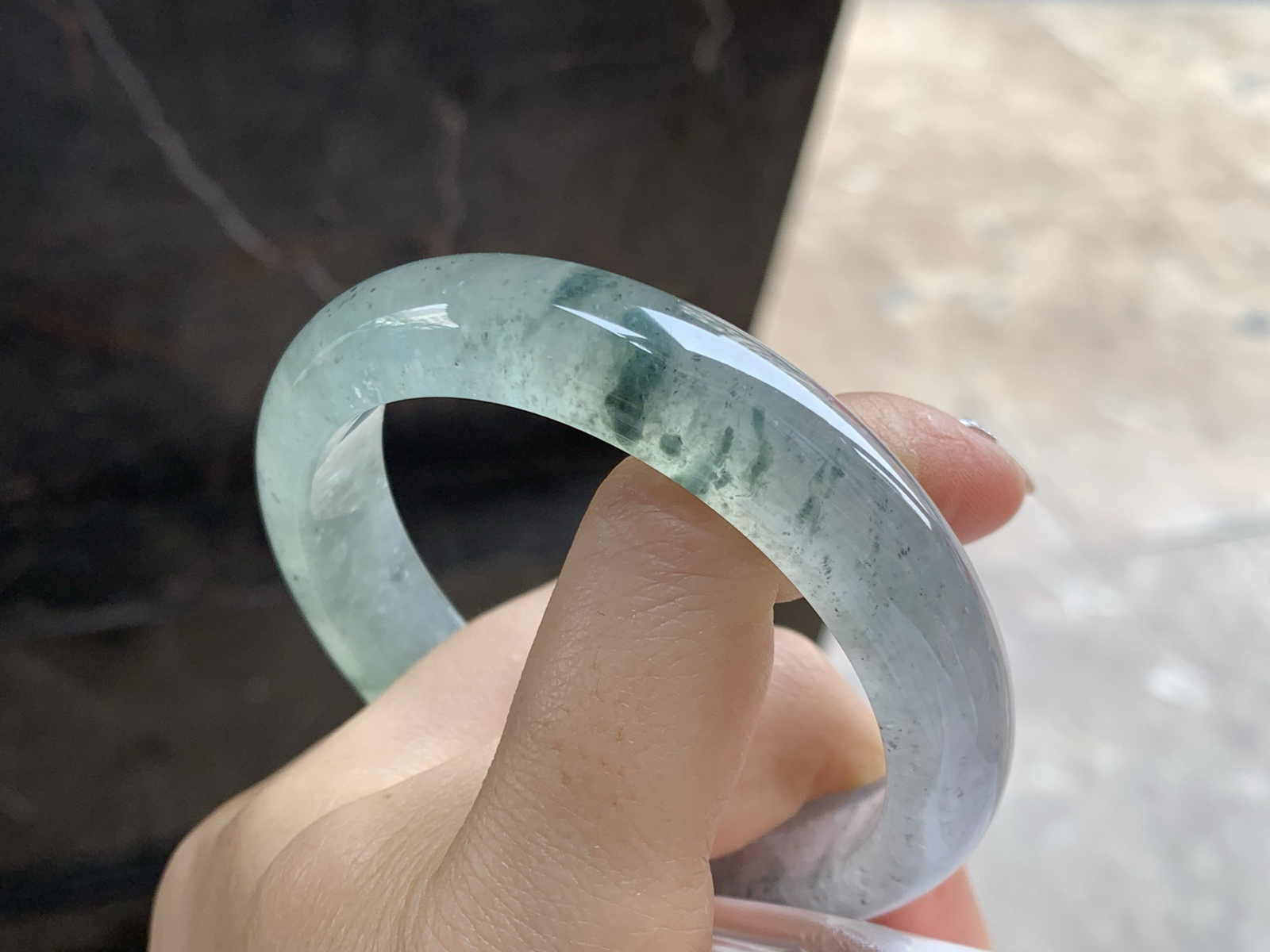 57.5-12.8-8.3

冰种飘花手镯^_^冰味十足～特色料子