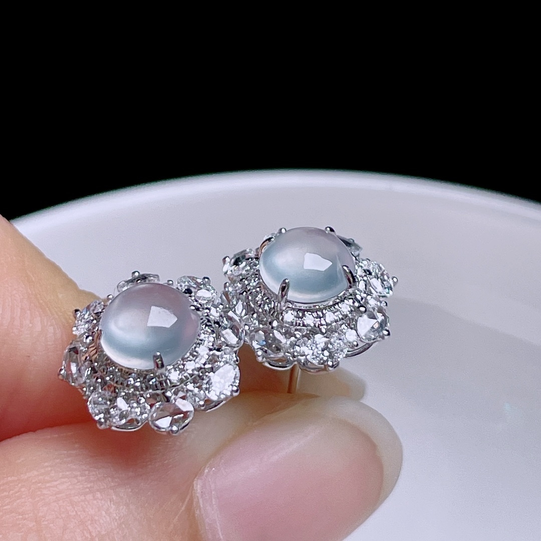 ️ 冰润通透，种老起光，18k金镶嵌，裸石：5.8/2