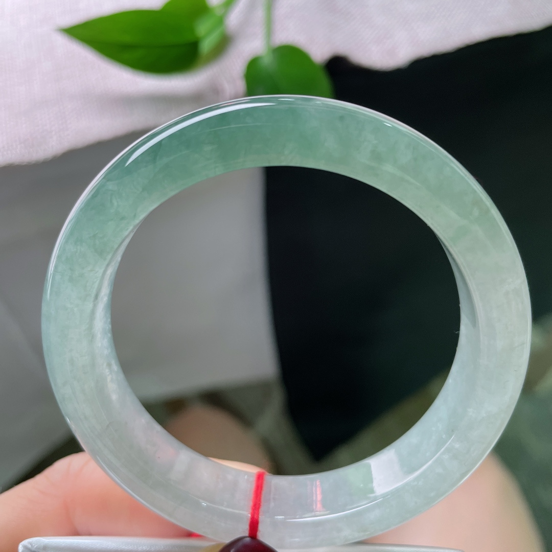 56.2/12.7/8.2，冰种正圈，湖水蓝，半山水意境感，盈盈一水间，无裂，ss50192a