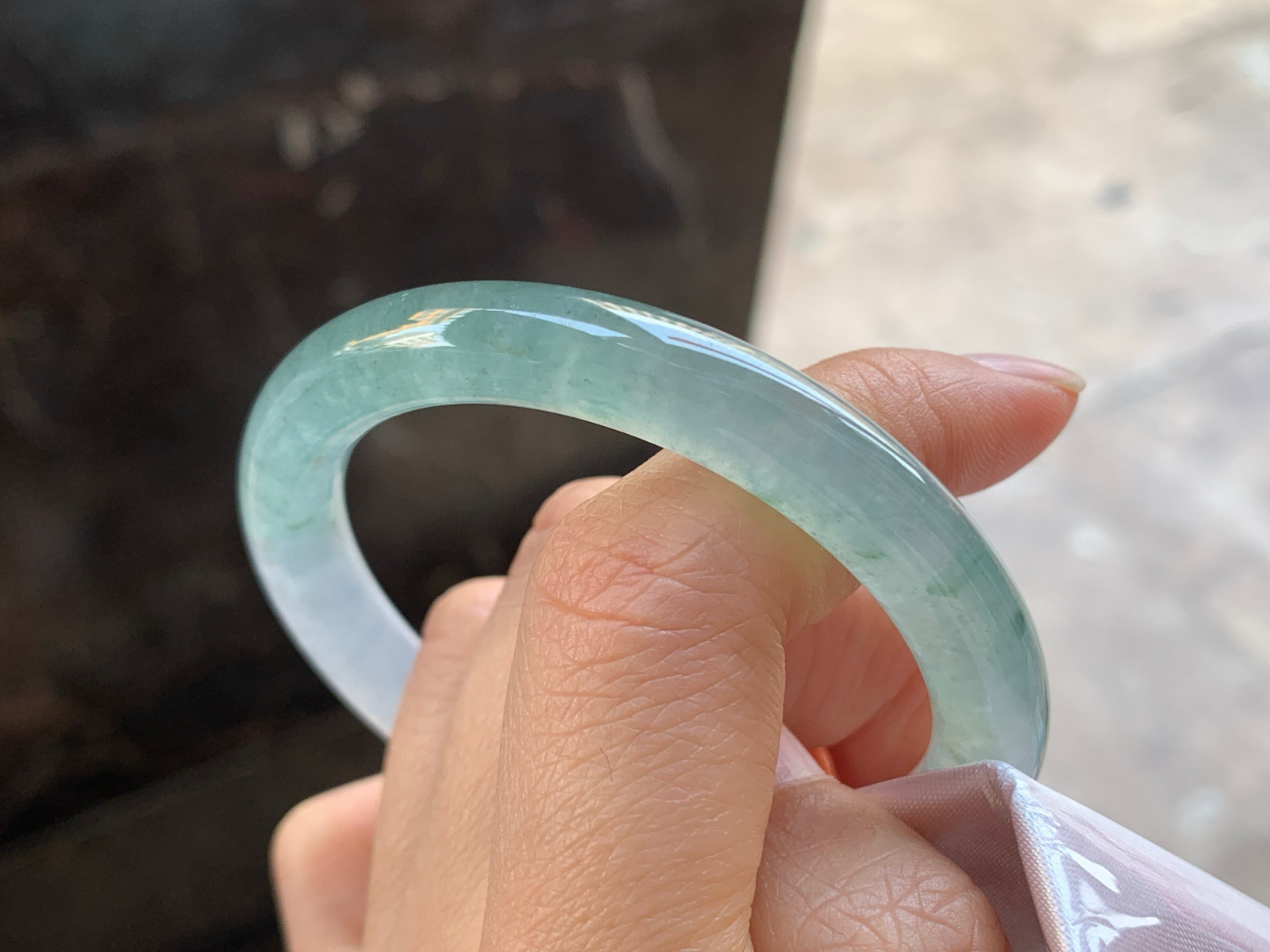 50.5-8.3

冰蓝圆条手镯^_^冰透