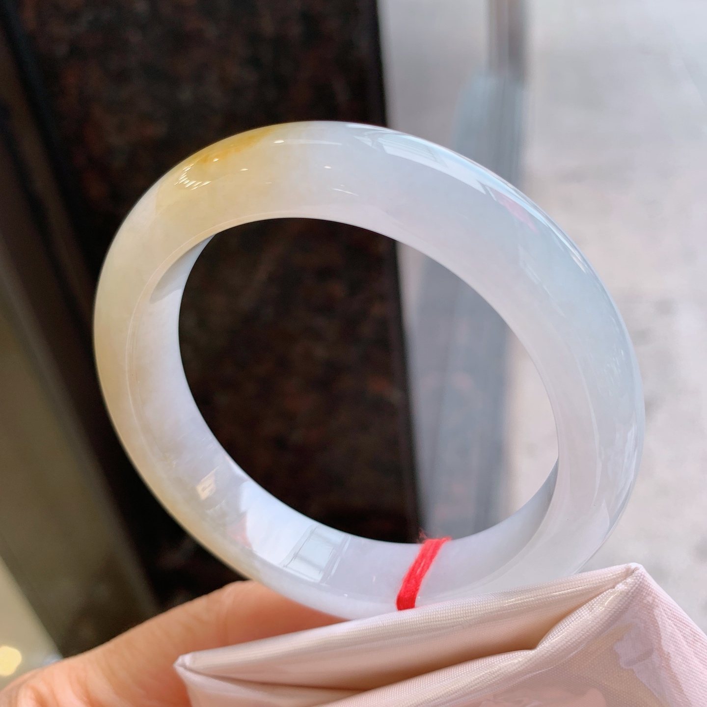 正圈冰种黄翡，无裂，尺寸：56.5/12.7/9.2，细腻