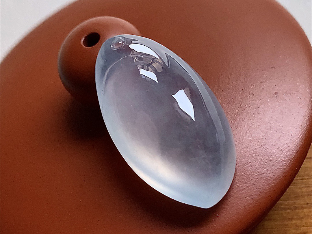 翡翠冰种白色福瓜