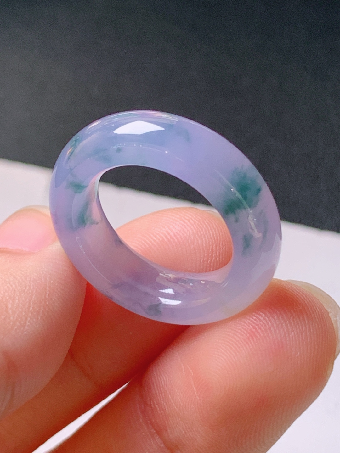 ️ 指环，无裂，色正水润，裸石23.5-5.8-4.2