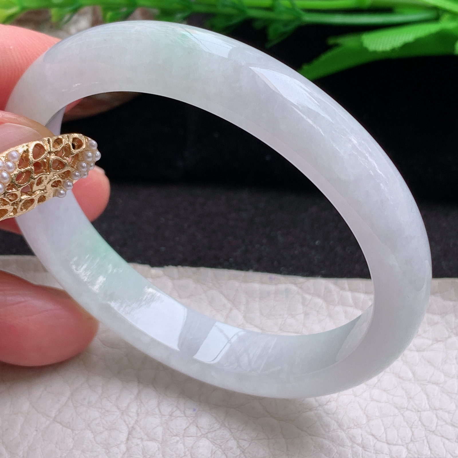 nr实拍54.8*48.5*11*7贵妃镯 天然缅甸翡翠a货手镯清新蛋形玉镯子