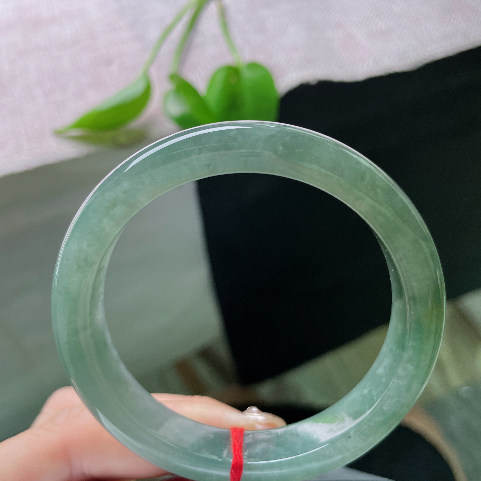 57.8/12/8，冰油青正圈，湖水蓝，熠熠生辉，种老水足，清透泛光，ss51797a..